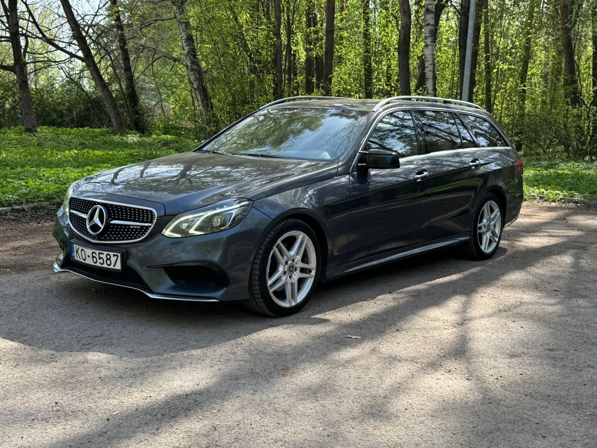 MERCEDES BENZ E300 BLUETEC HYBRID AMG