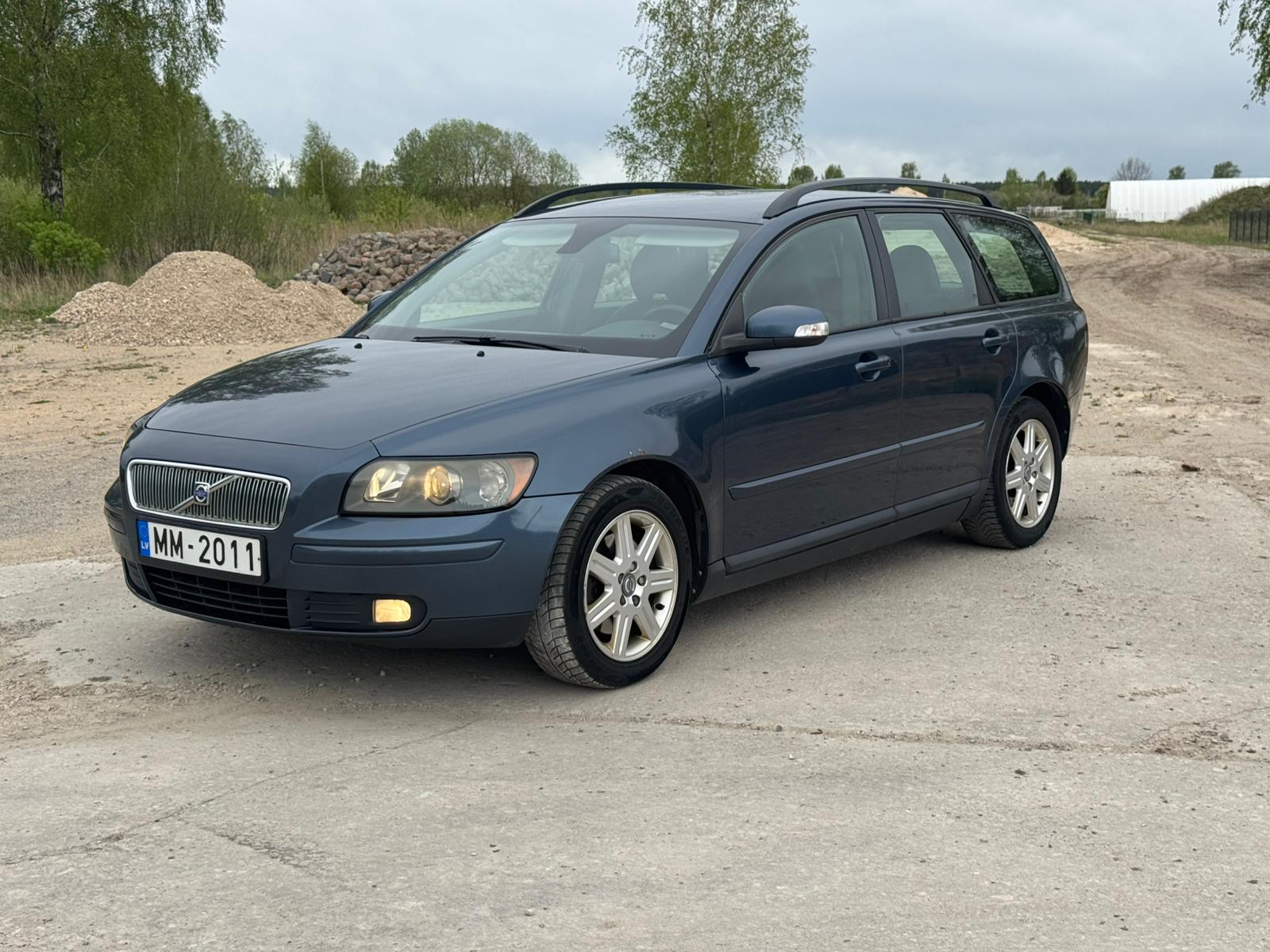 VOLVO V50