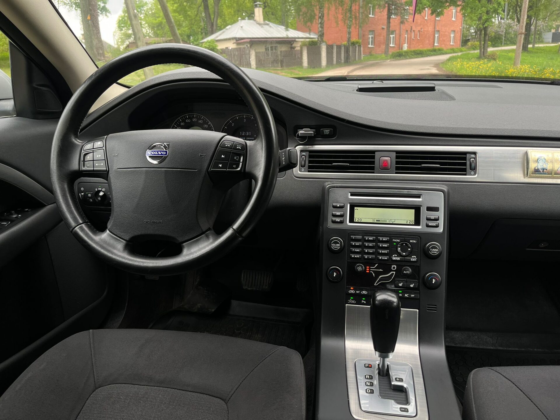 VOLVO S80