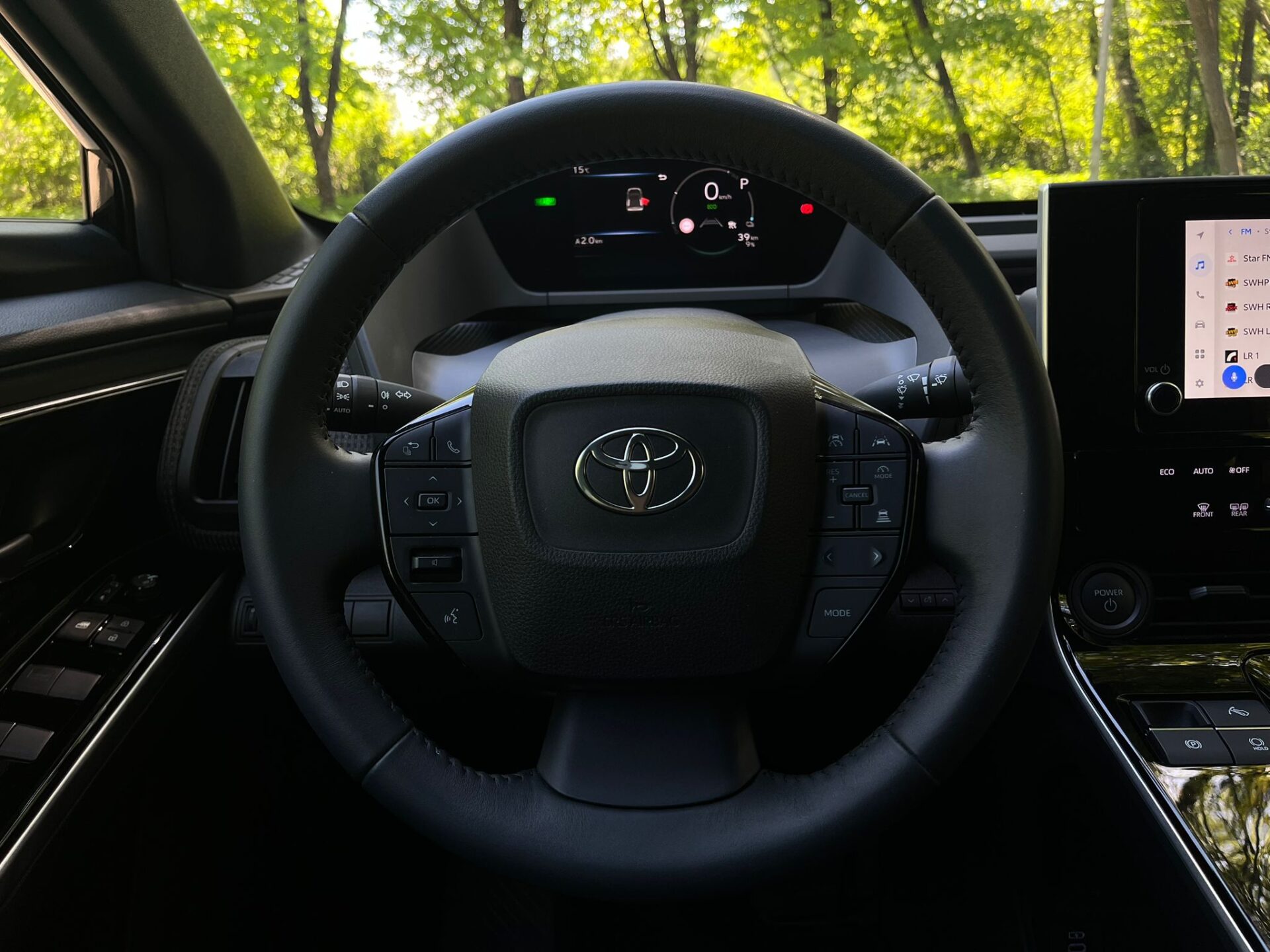 TOYOTA BZ4X ELEKTROMOBĪLIS