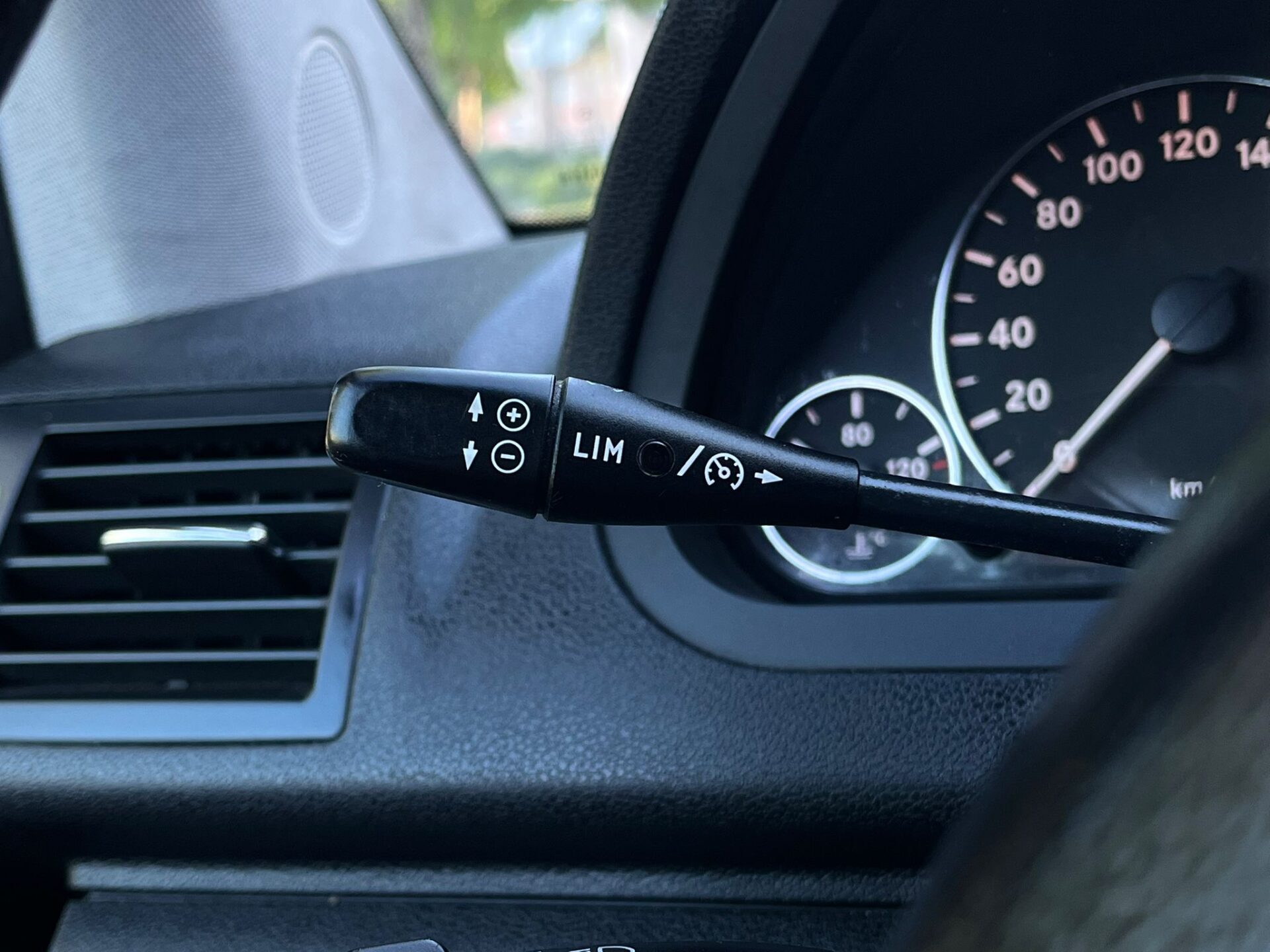 MERCEDES BENZ A180