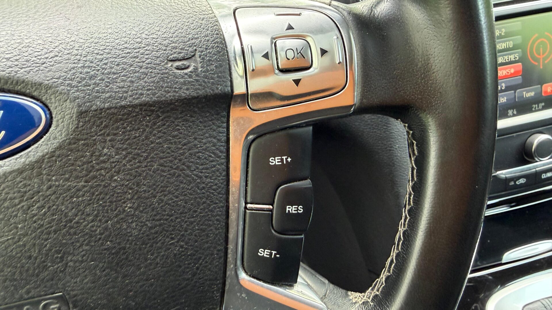 FORD GALAXY ST 7-VIETAS