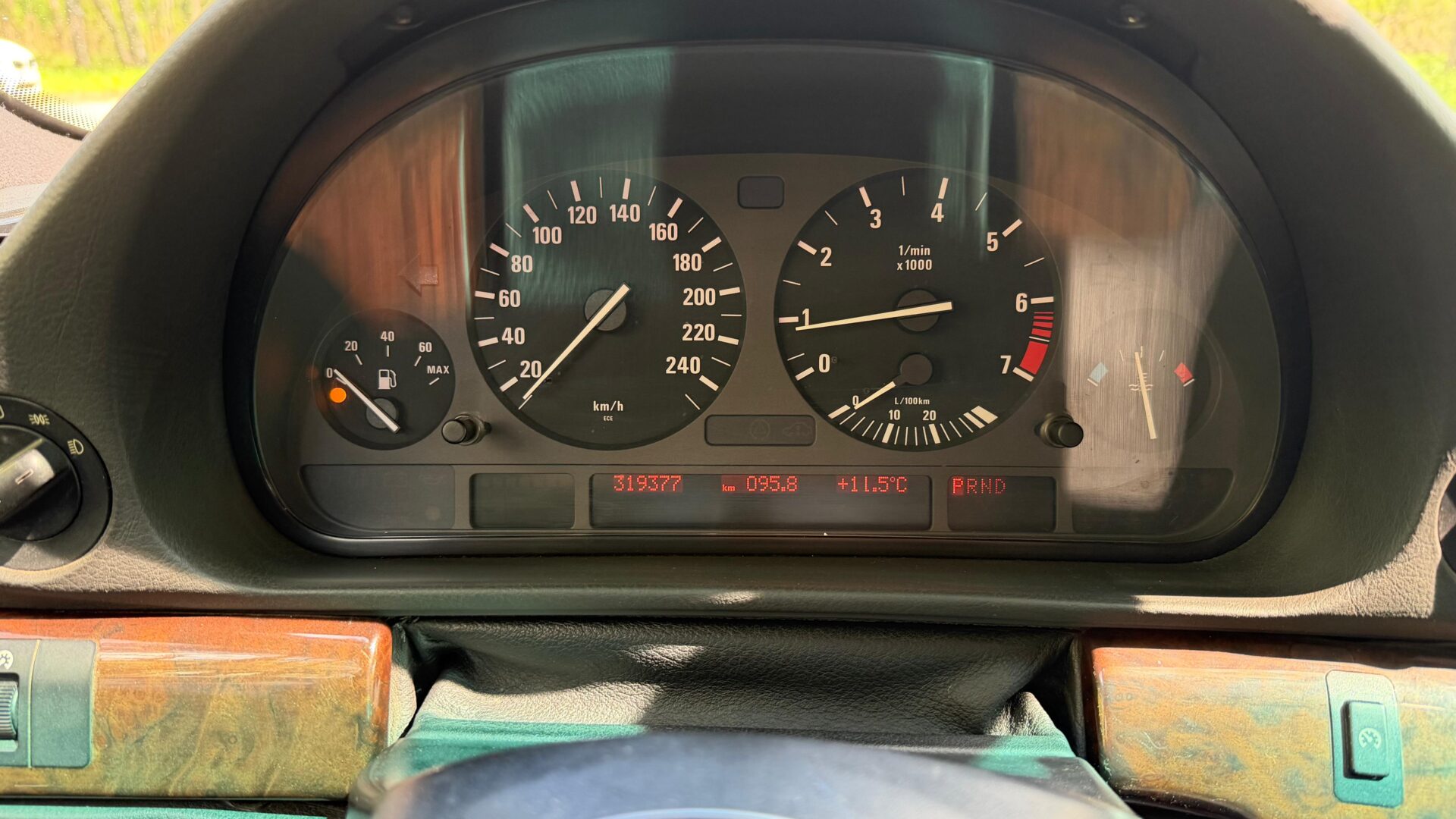 BMW 728