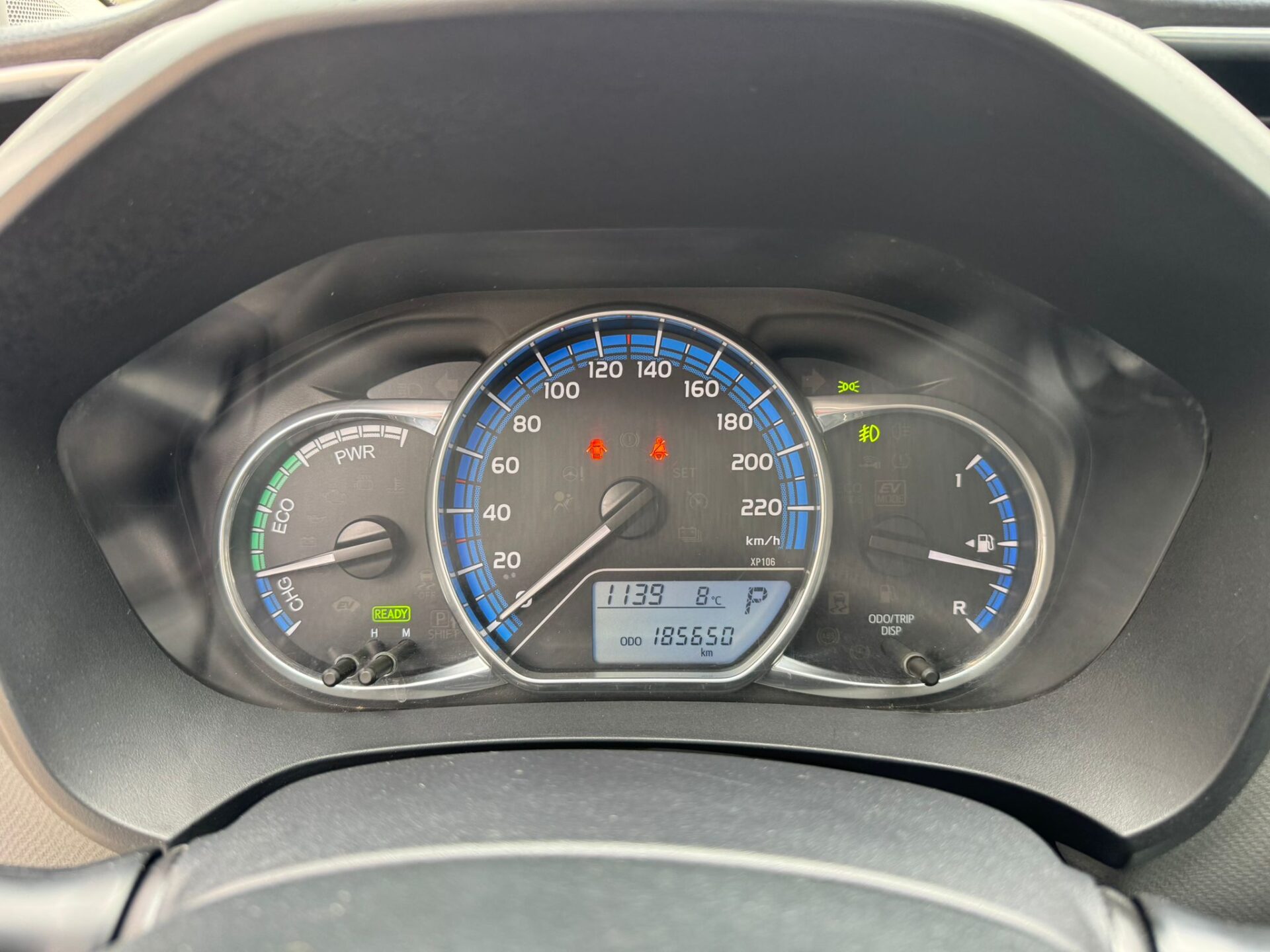 TOYOTA YARIS HYBRID