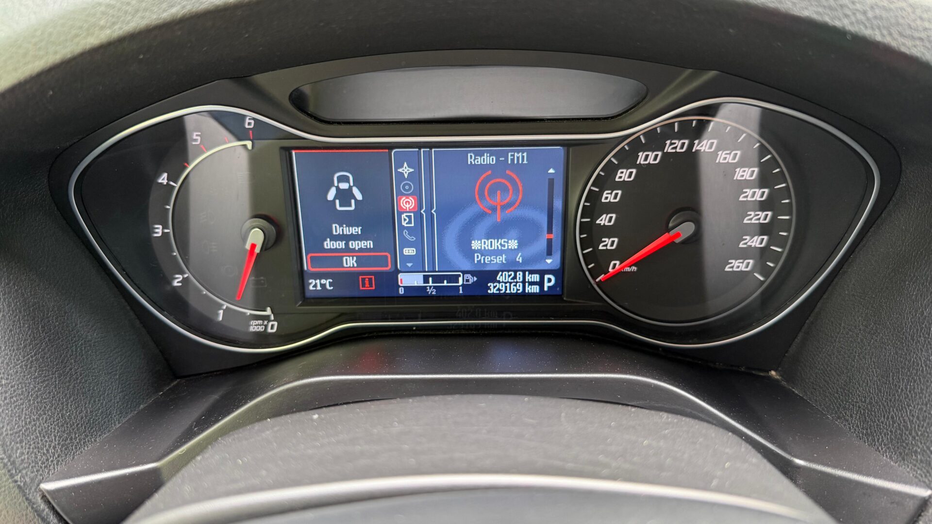 FORD GALAXY ST 7-VIETAS