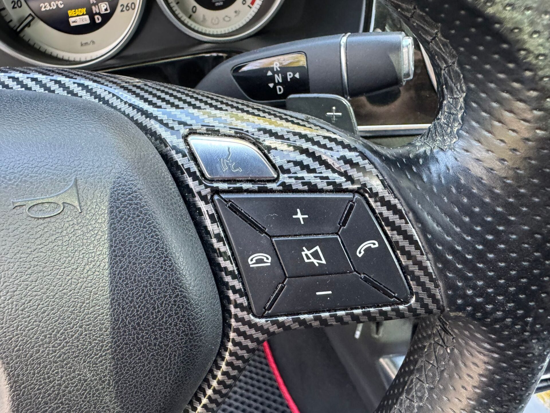 MERCEDES BENZ E300 BLUETEC HYBRID AMG
