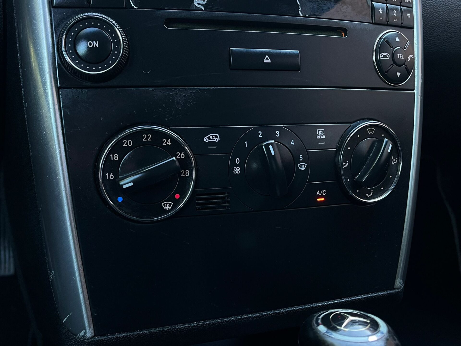 MERCEDES BENZ A180