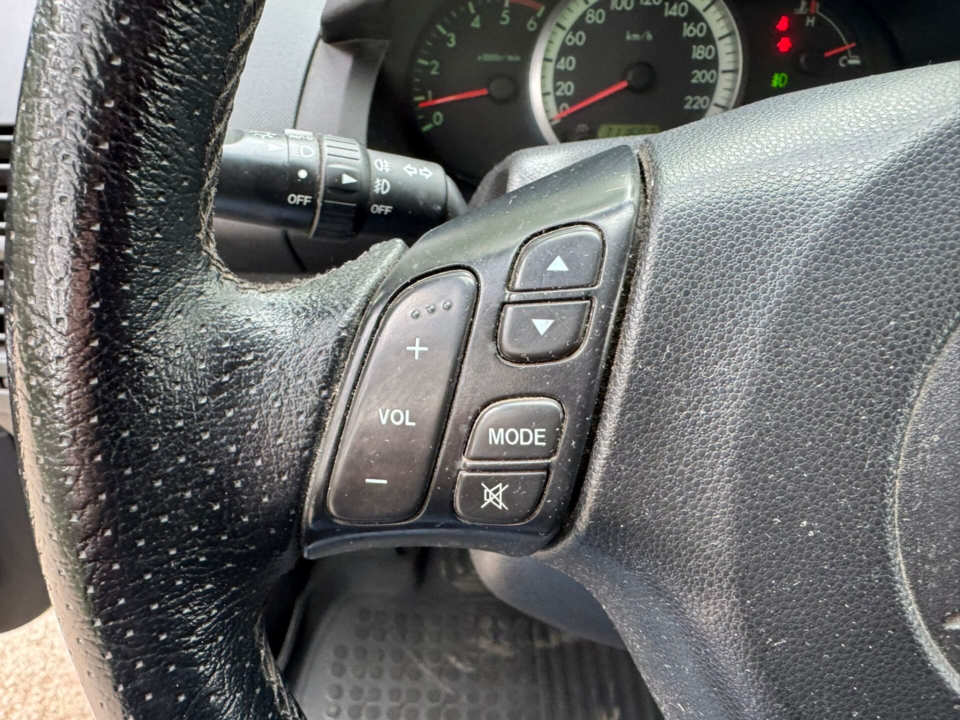 MAZDA 5 7-VIETAS