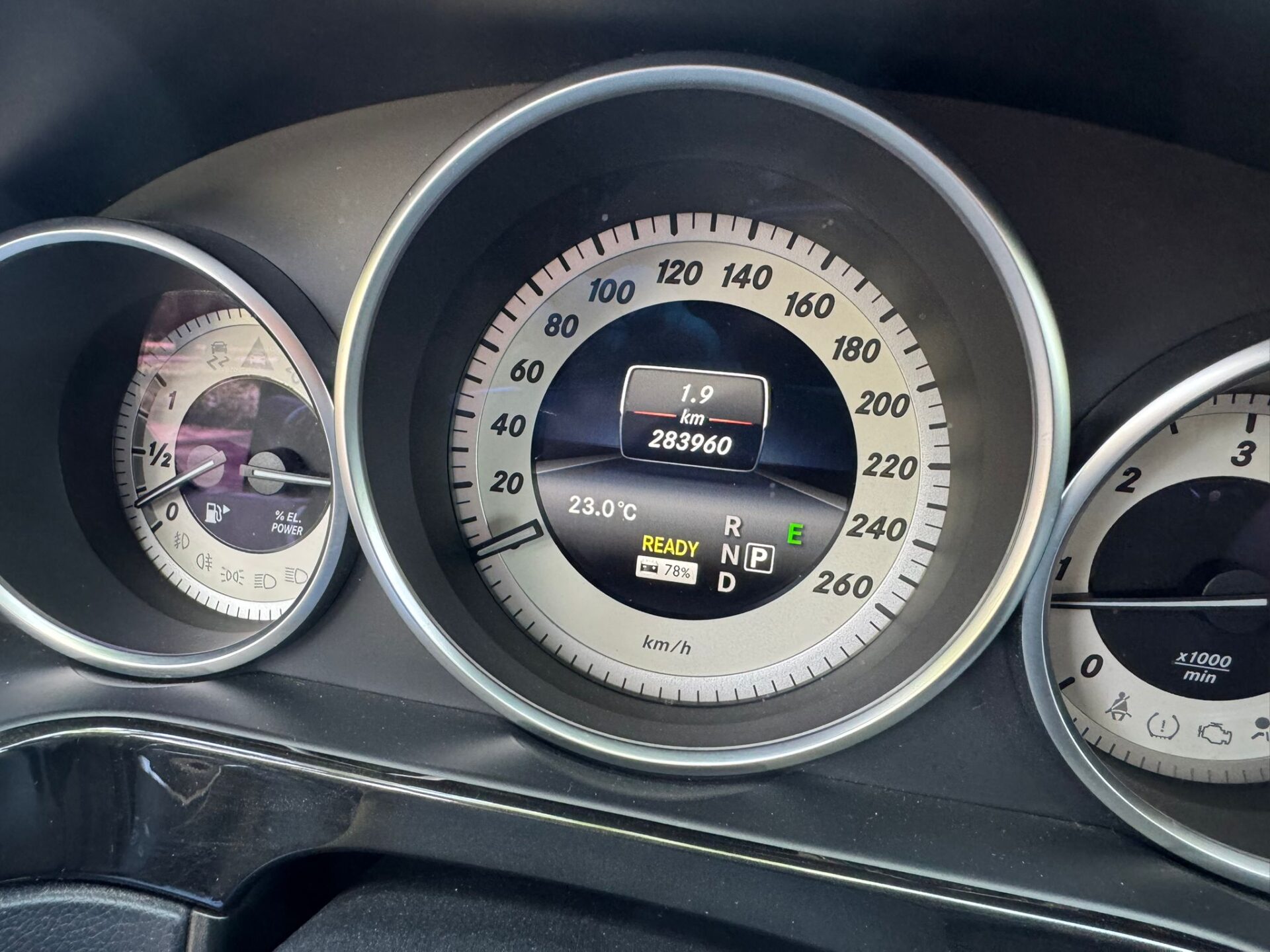 MERCEDES BENZ E300 BLUETEC HYBRID AMG