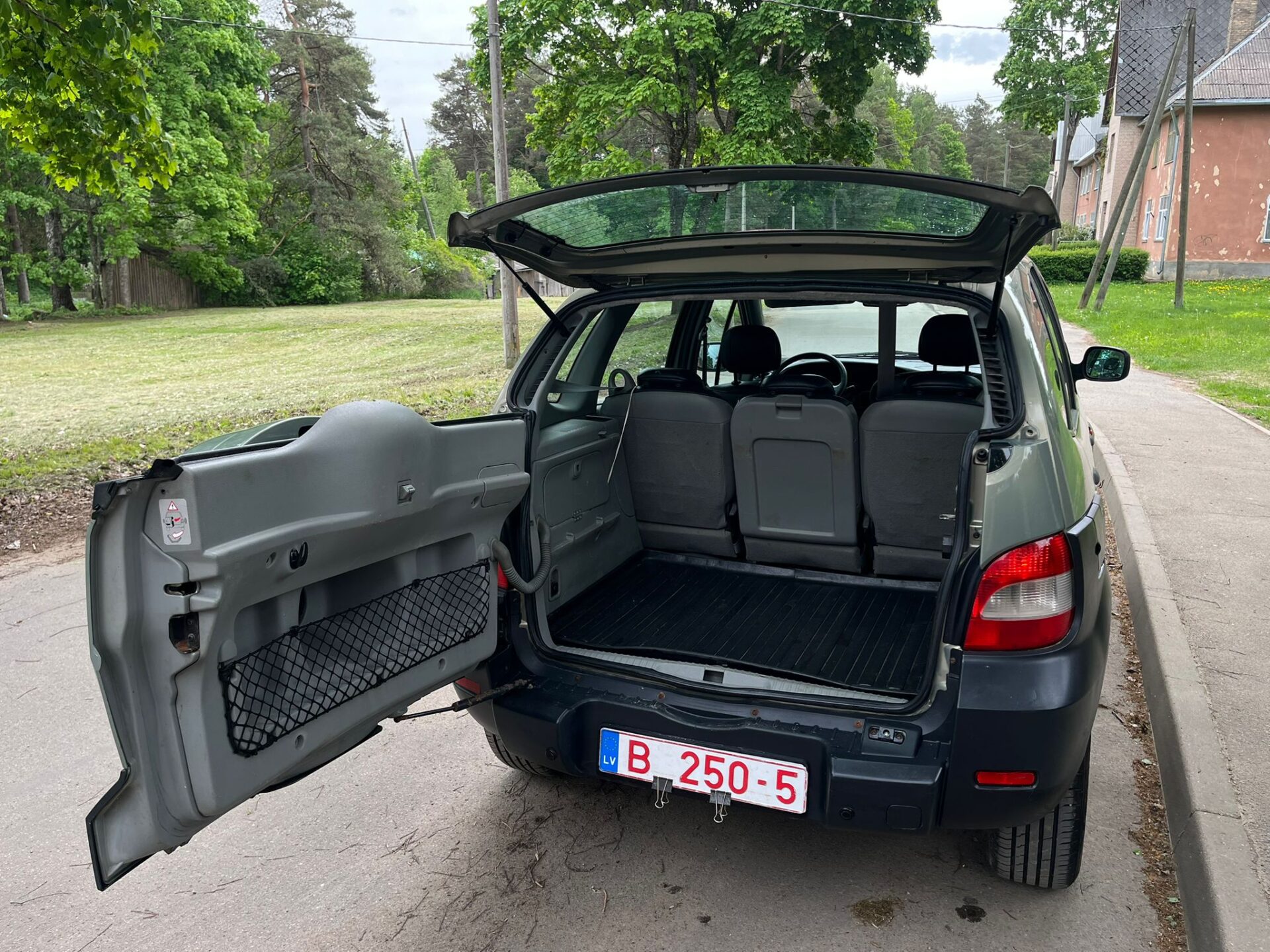 RENAULT MEGANE SCENIC