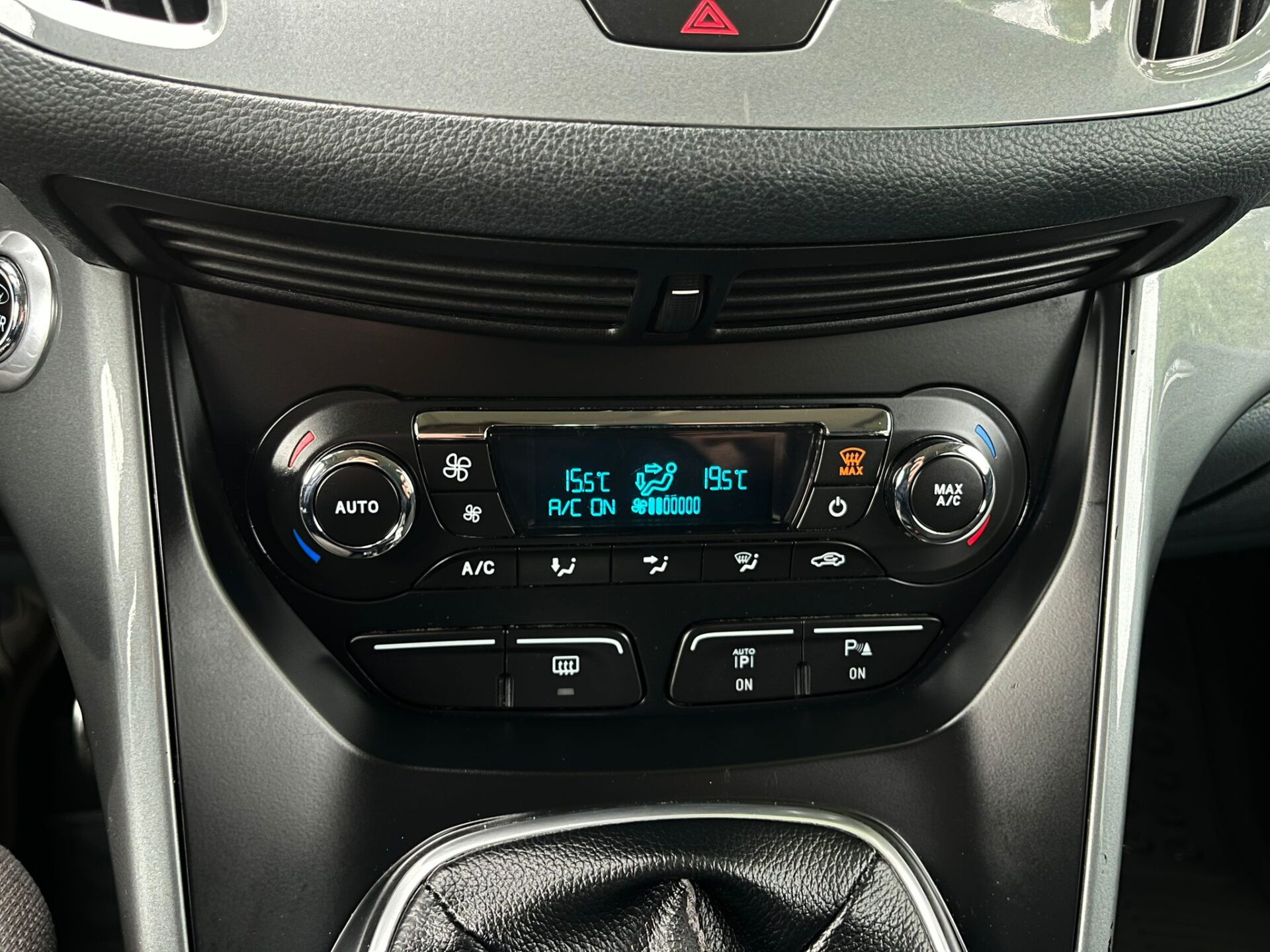 FORD GRAND C-MAX 7-VIETAS