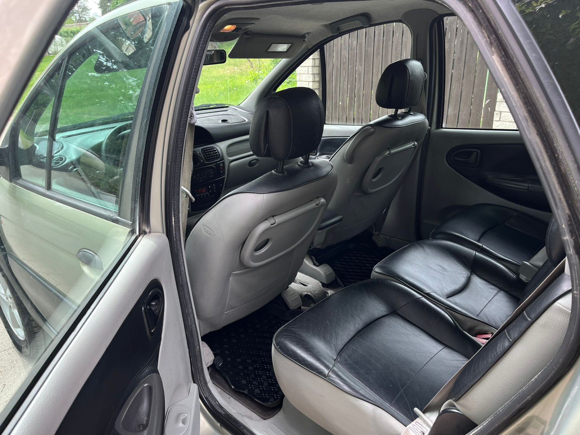 RENAULT MEGANE SCENIC