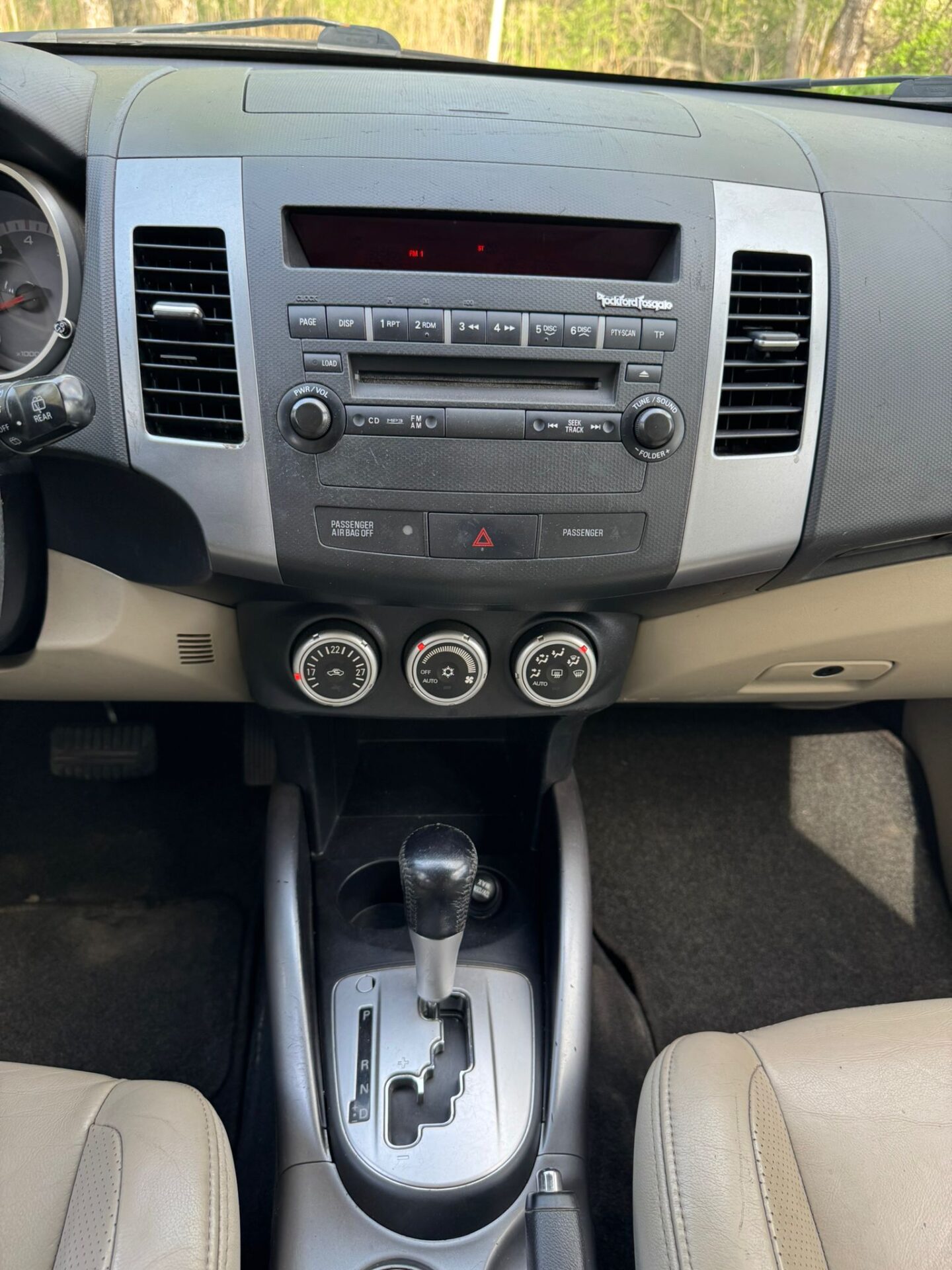 MITSUBISHI OUTLANDER 4X4