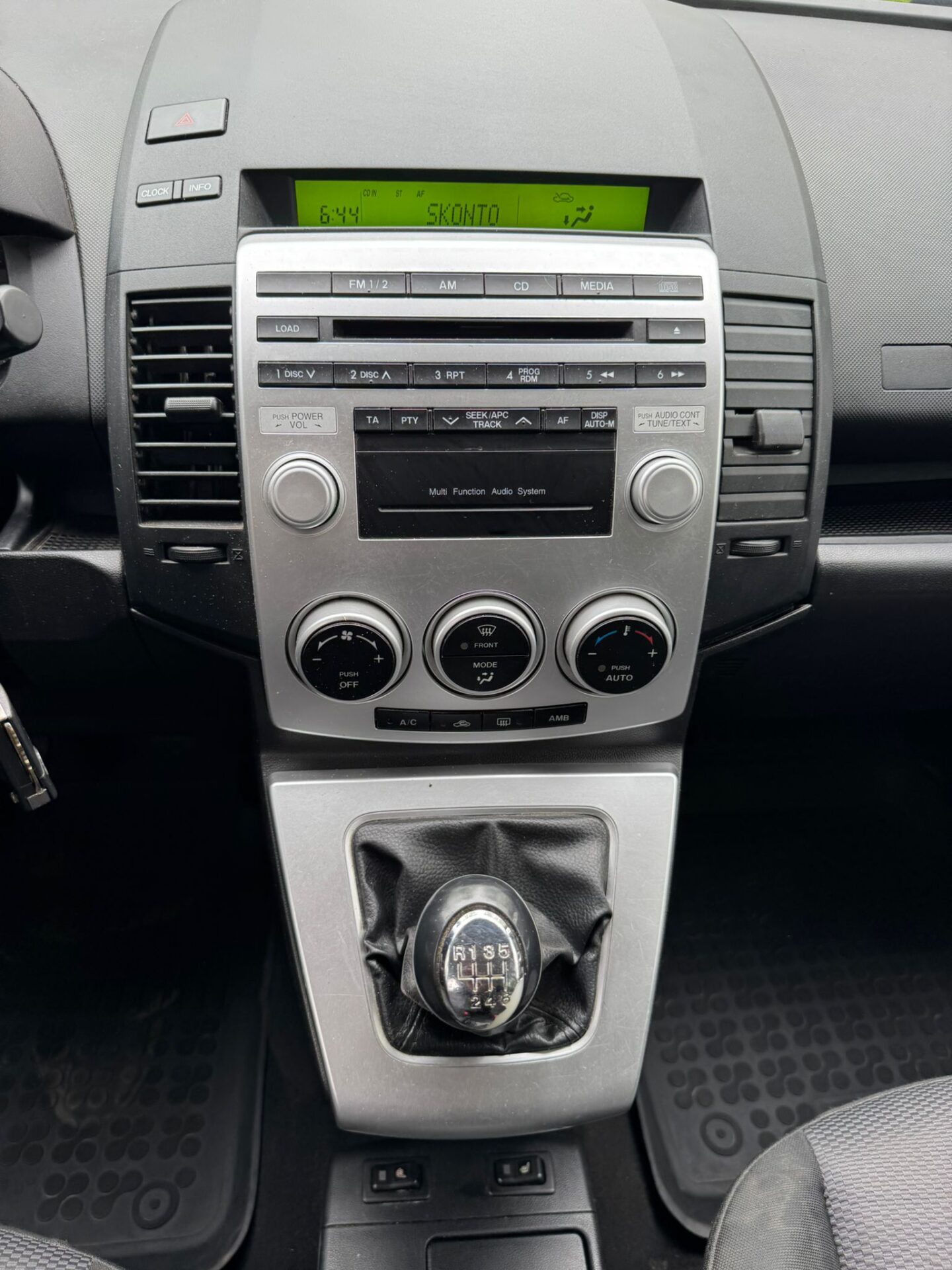 MAZDA 5 7-VIETAS