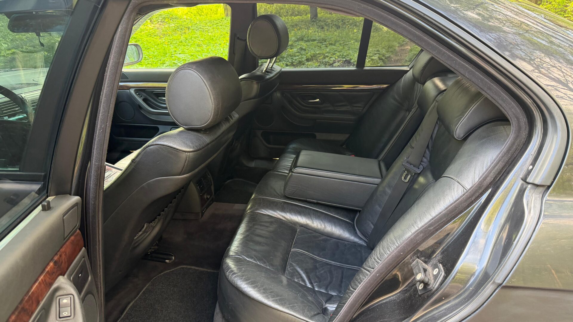 BMW 728