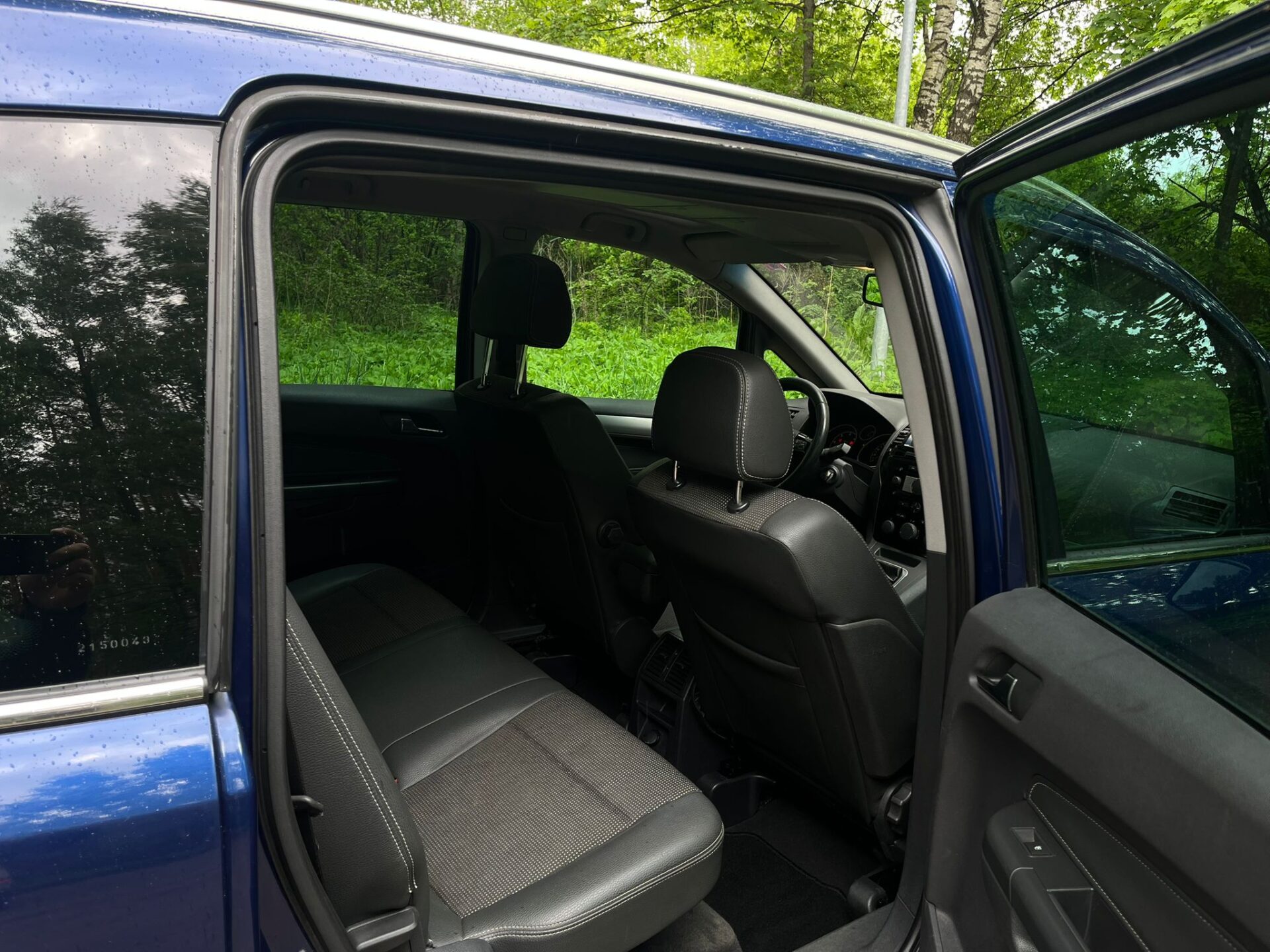OPEL ZAFIRA 7-VIETAS