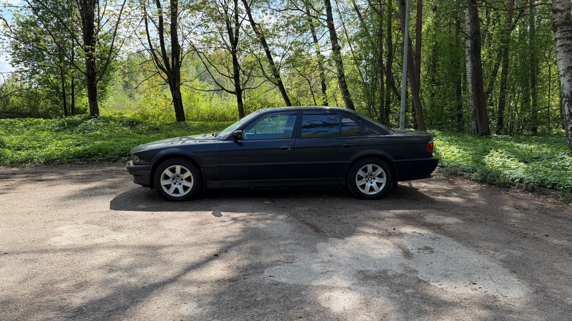 BMW 728