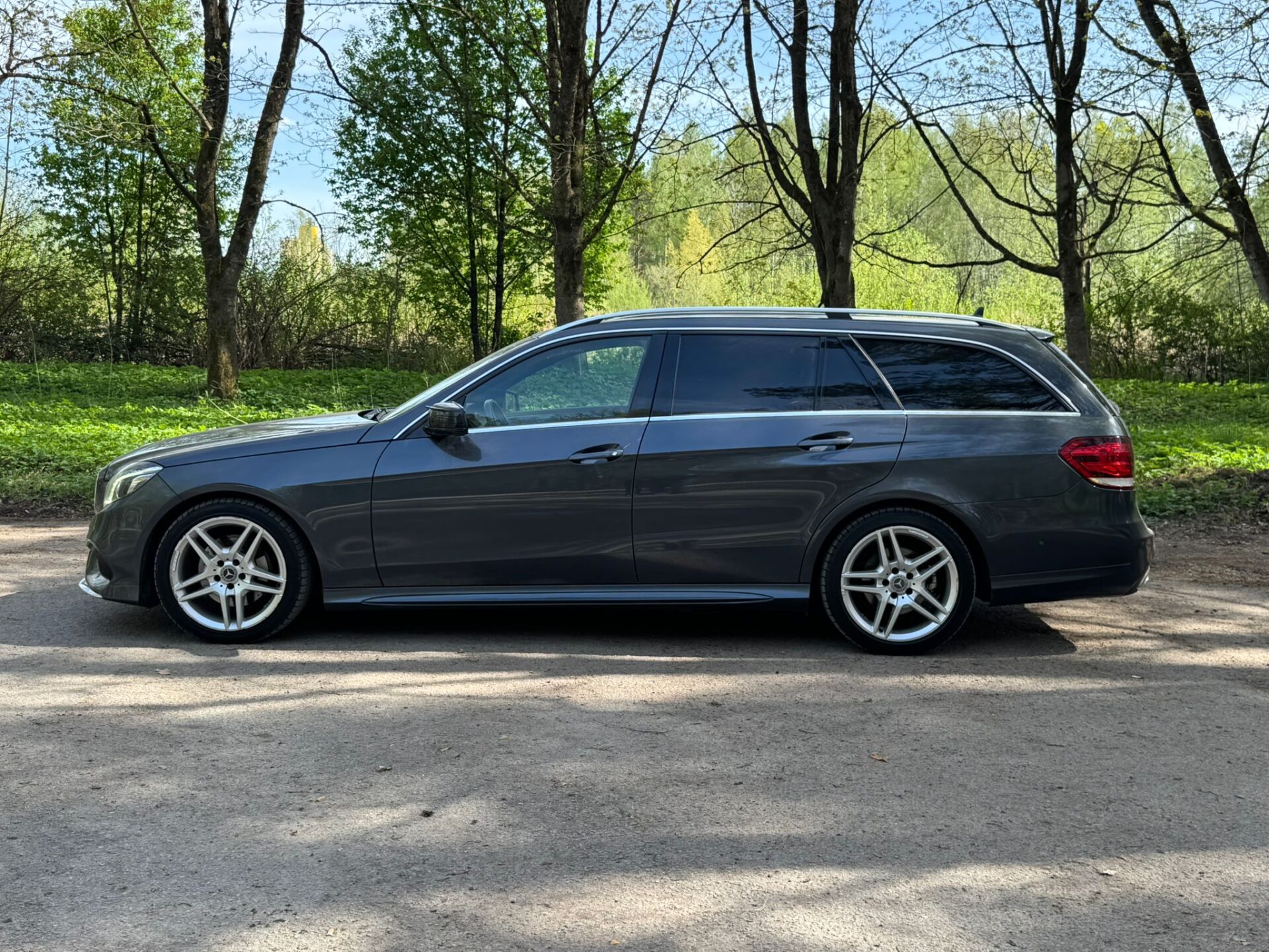 MERCEDES BENZ E300 BLUETEC HYBRID AMG