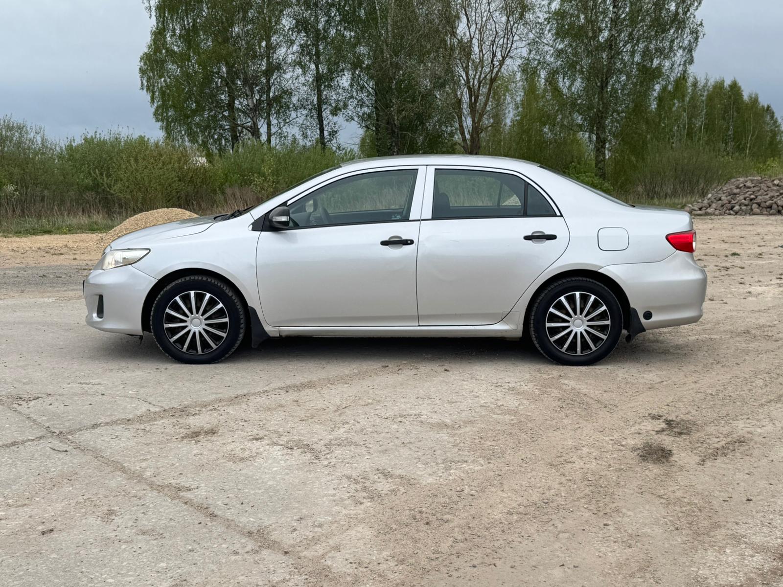 TOYOTA COROLLA
