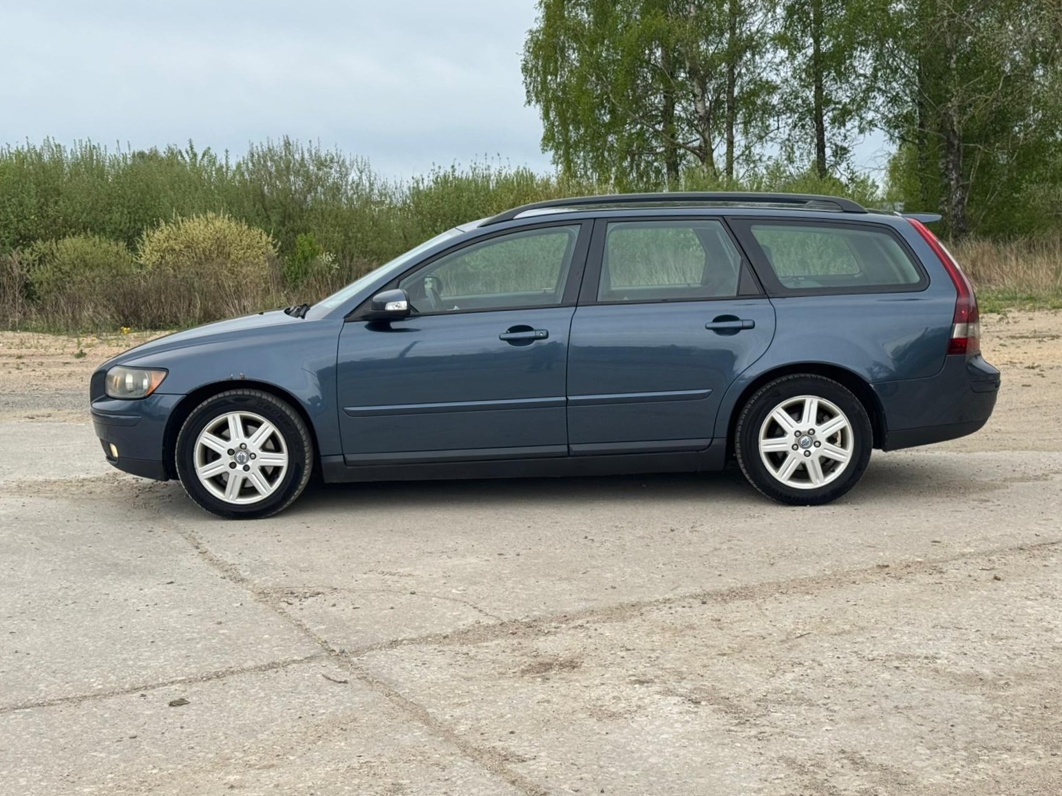 VOLVO V50