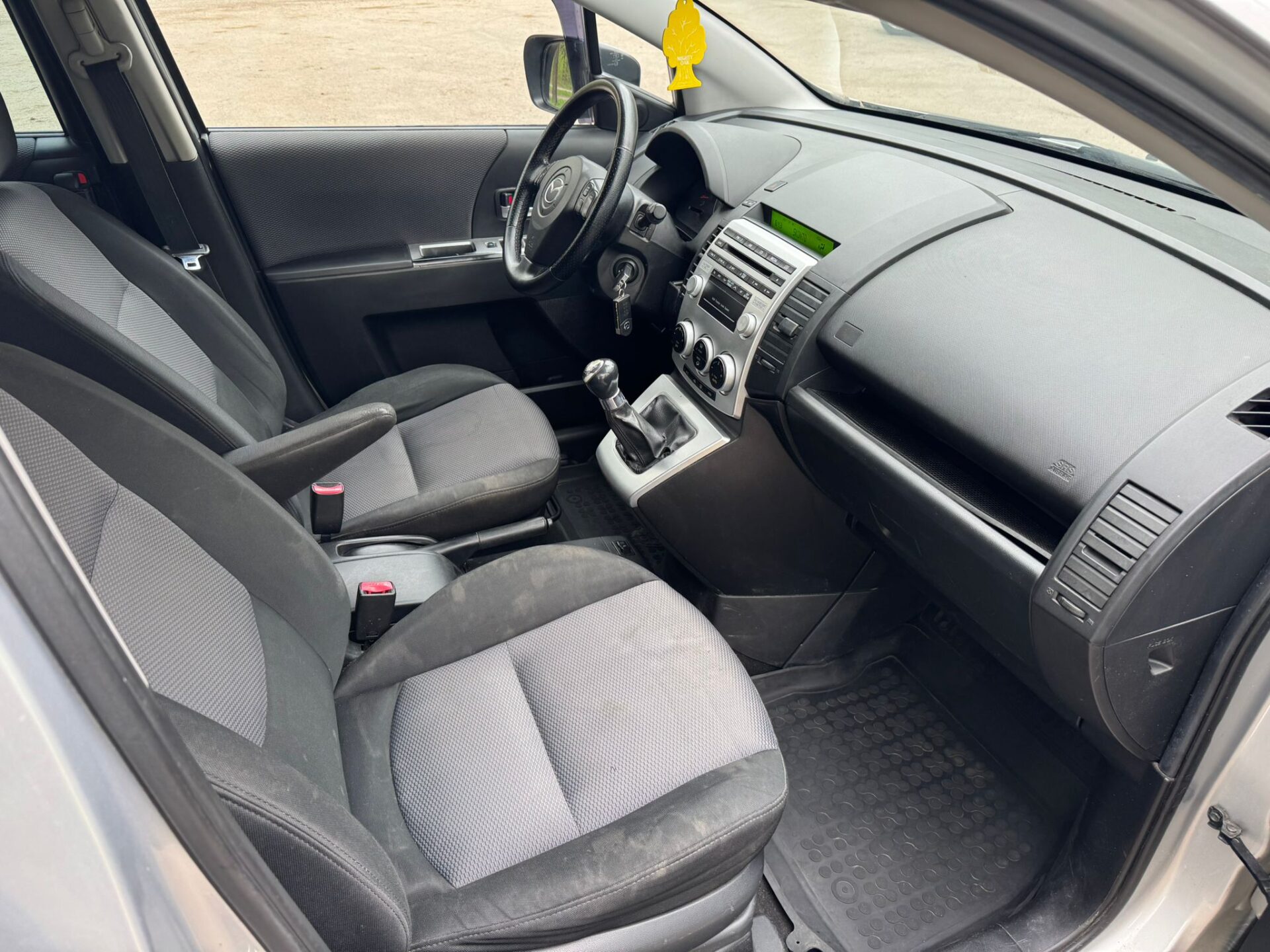 MAZDA 5 7-VIETAS