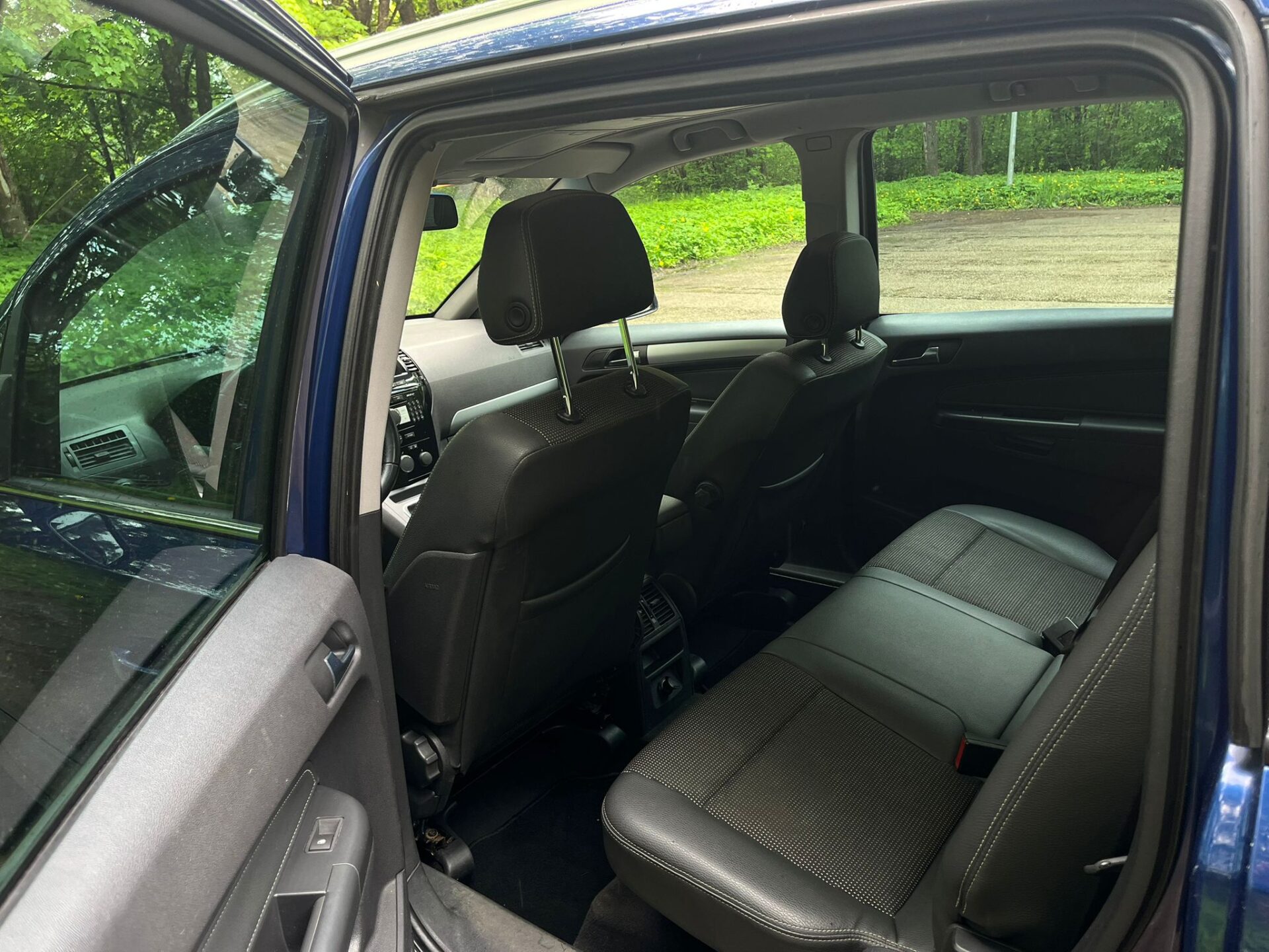 OPEL ZAFIRA 7-VIETAS