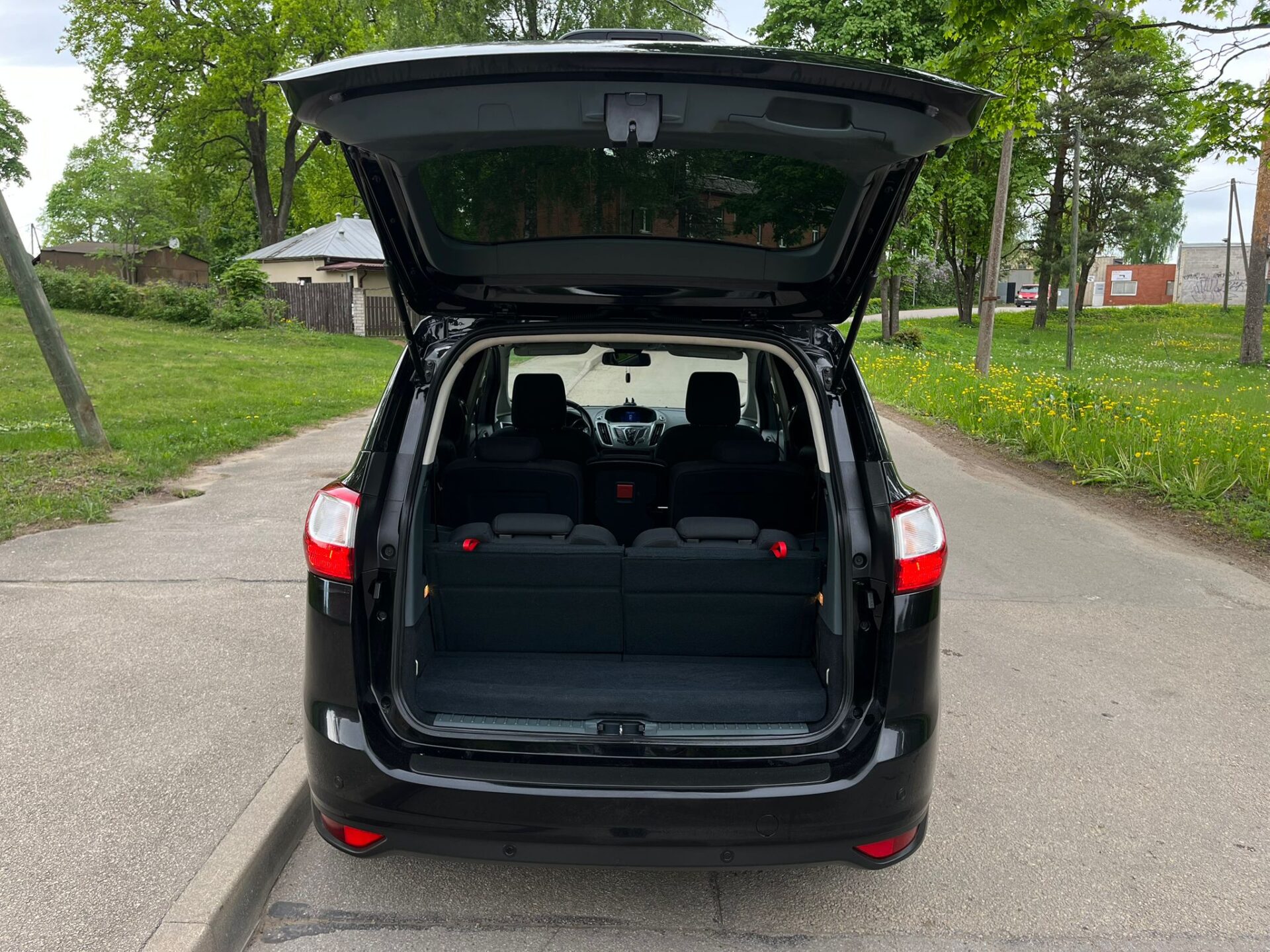 FORD GRAND C-MAX 7-VIETAS