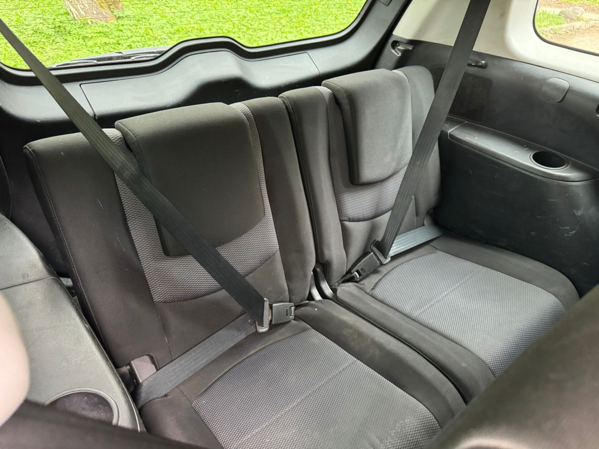 MAZDA 5 7-VIETAS
