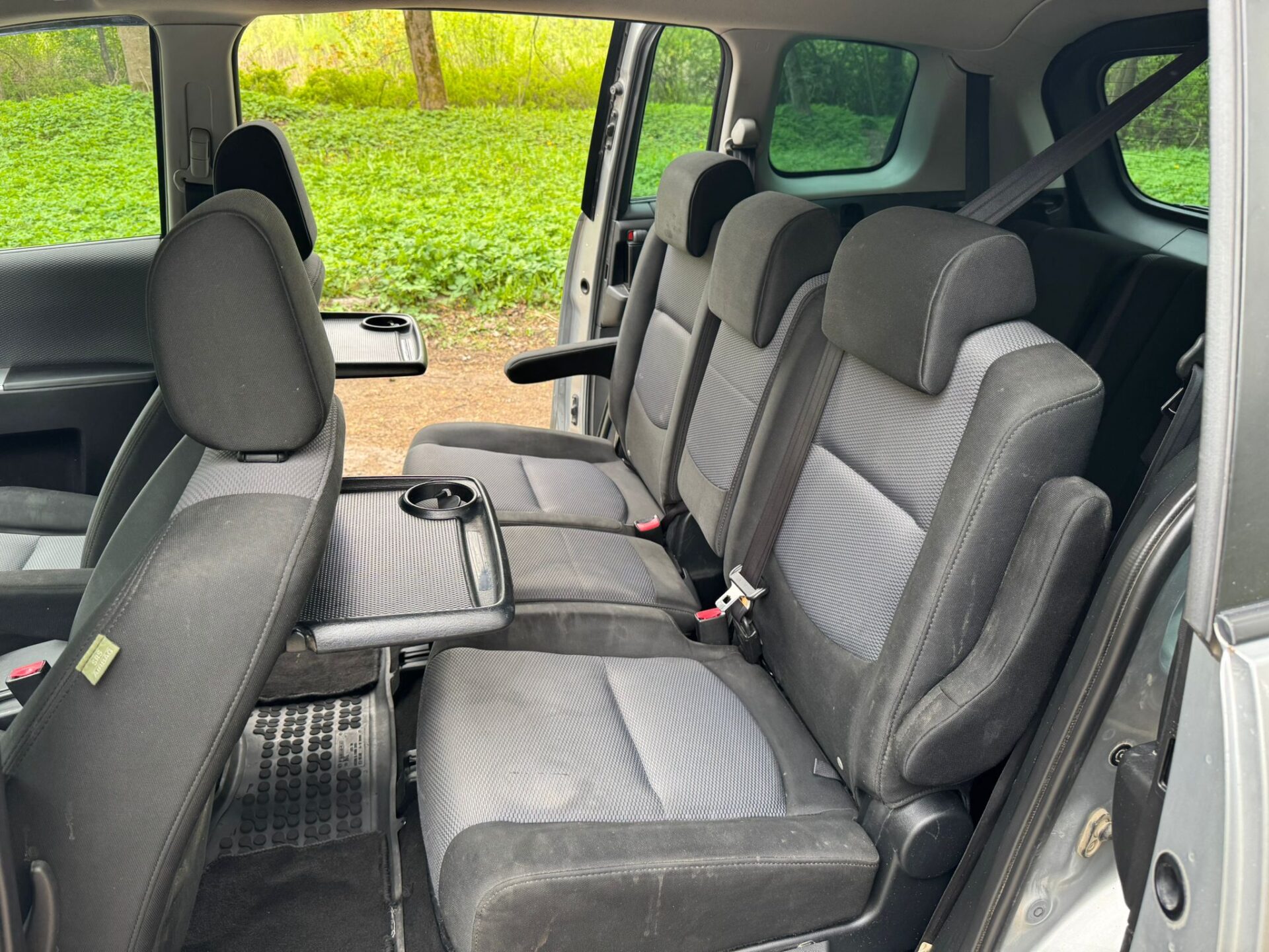 MAZDA 5 7-VIETAS