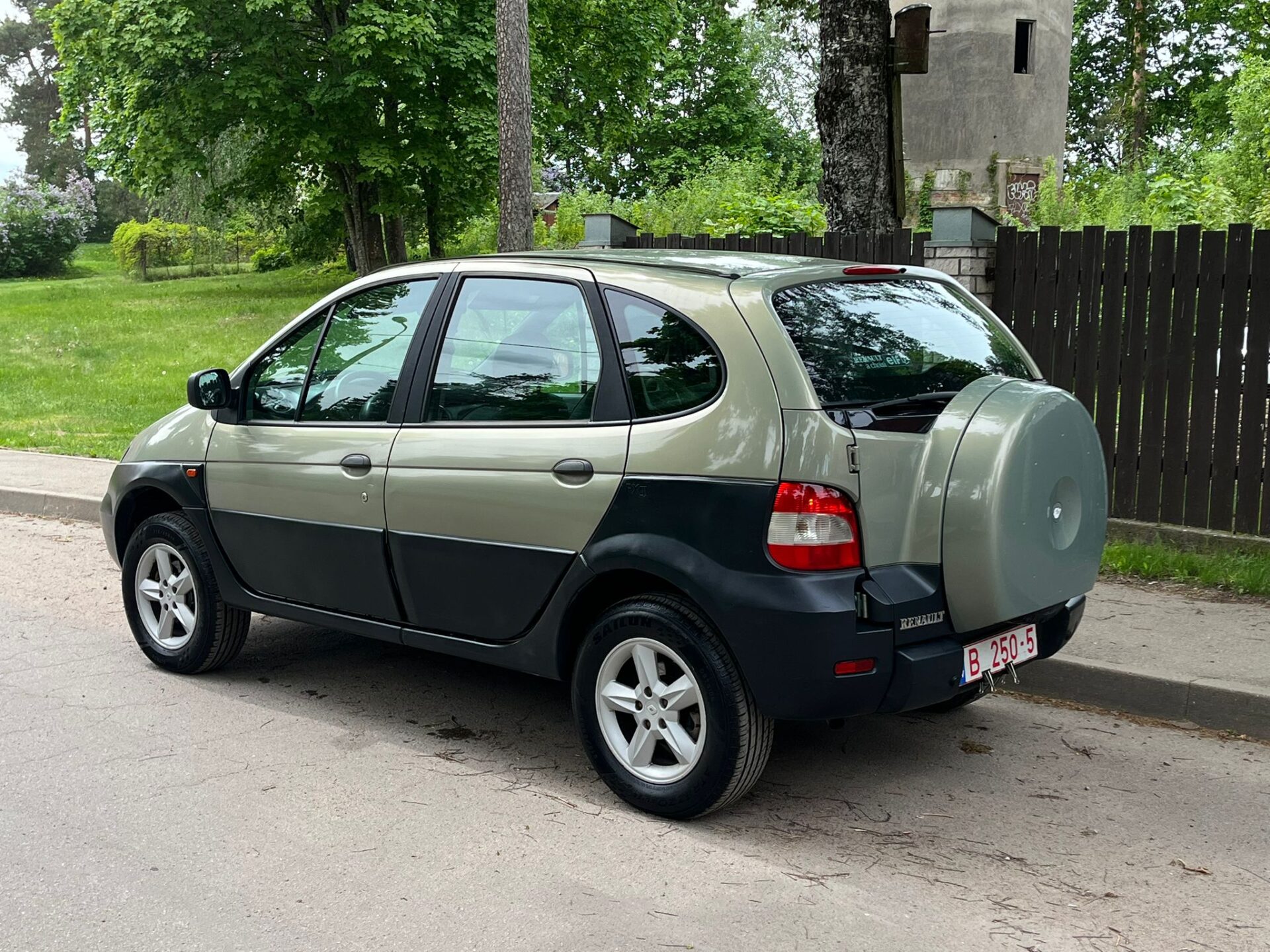 RENAULT MEGANE SCENIC