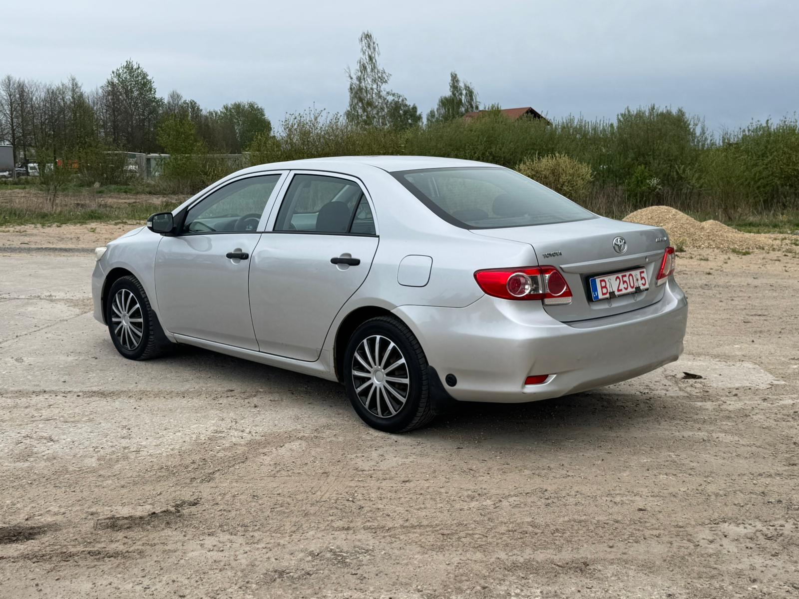 TOYOTA COROLLA