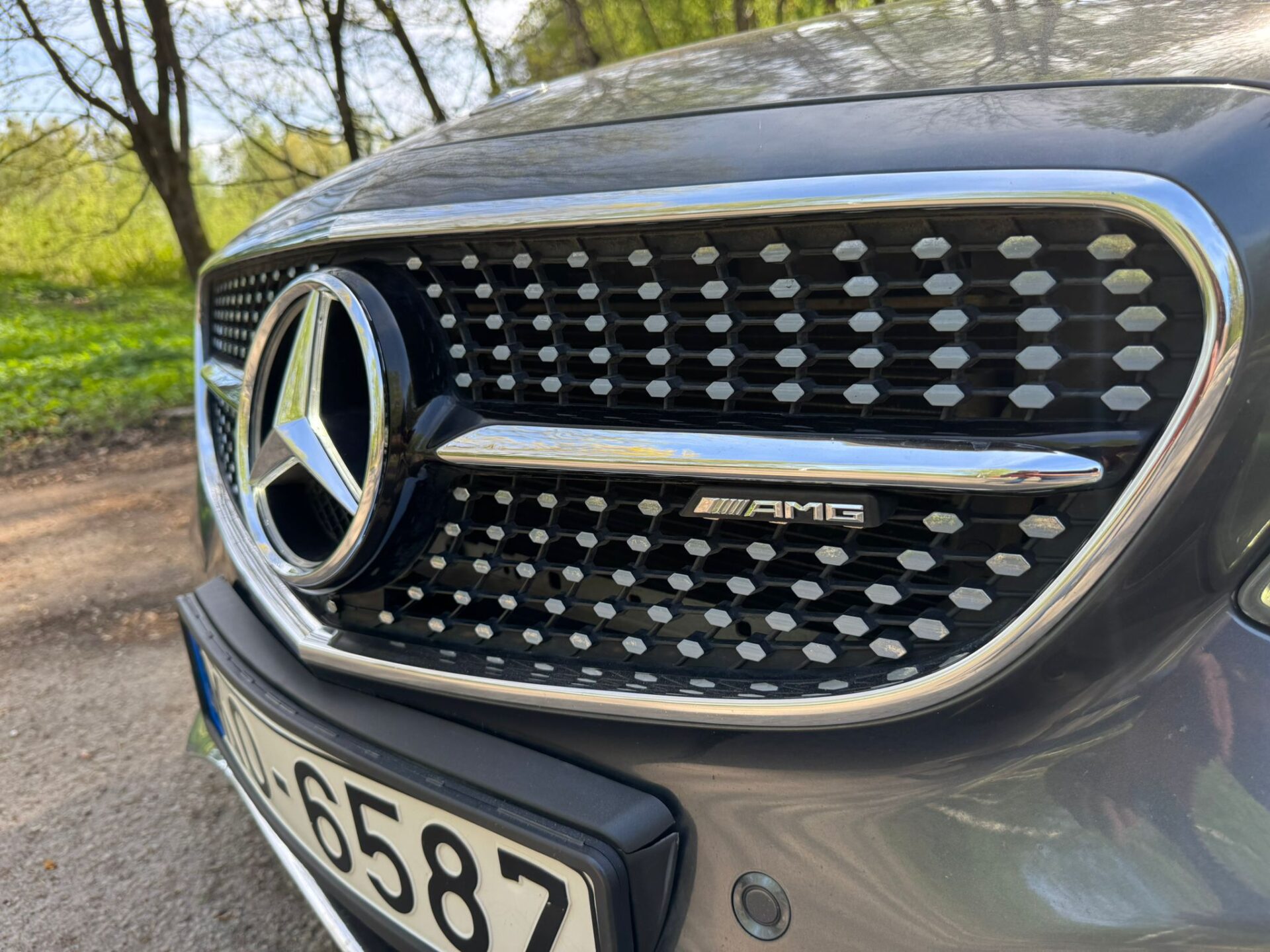 MERCEDES BENZ E300 BLUETEC HYBRID AMG