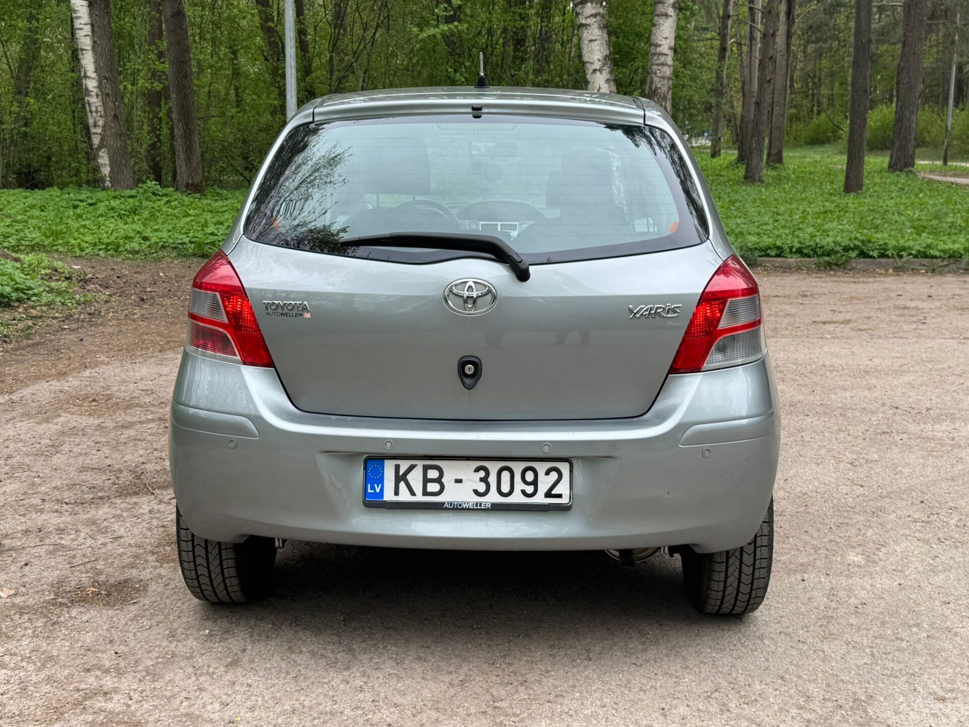 TOYOTA YARIS