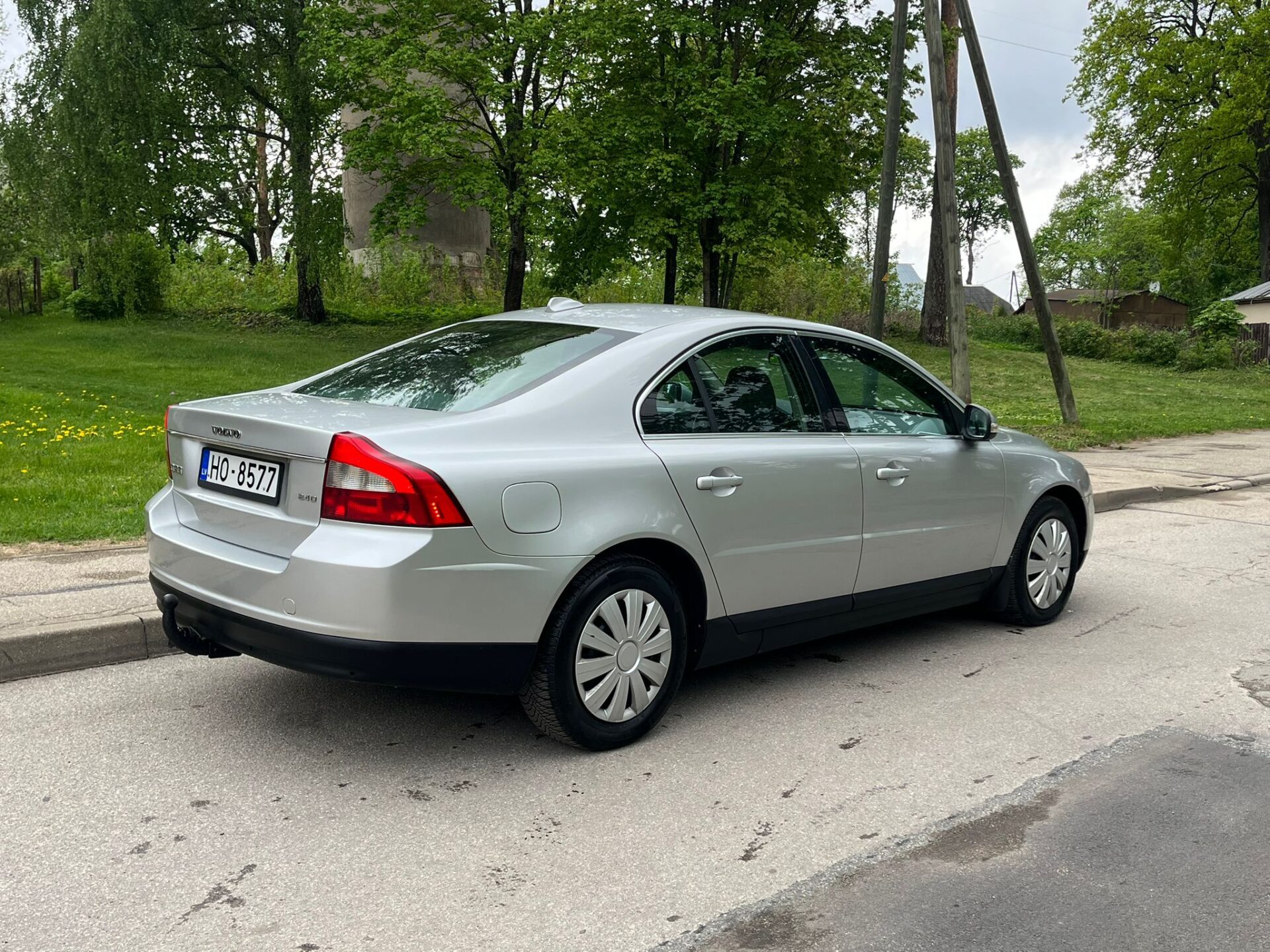 VOLVO S80
