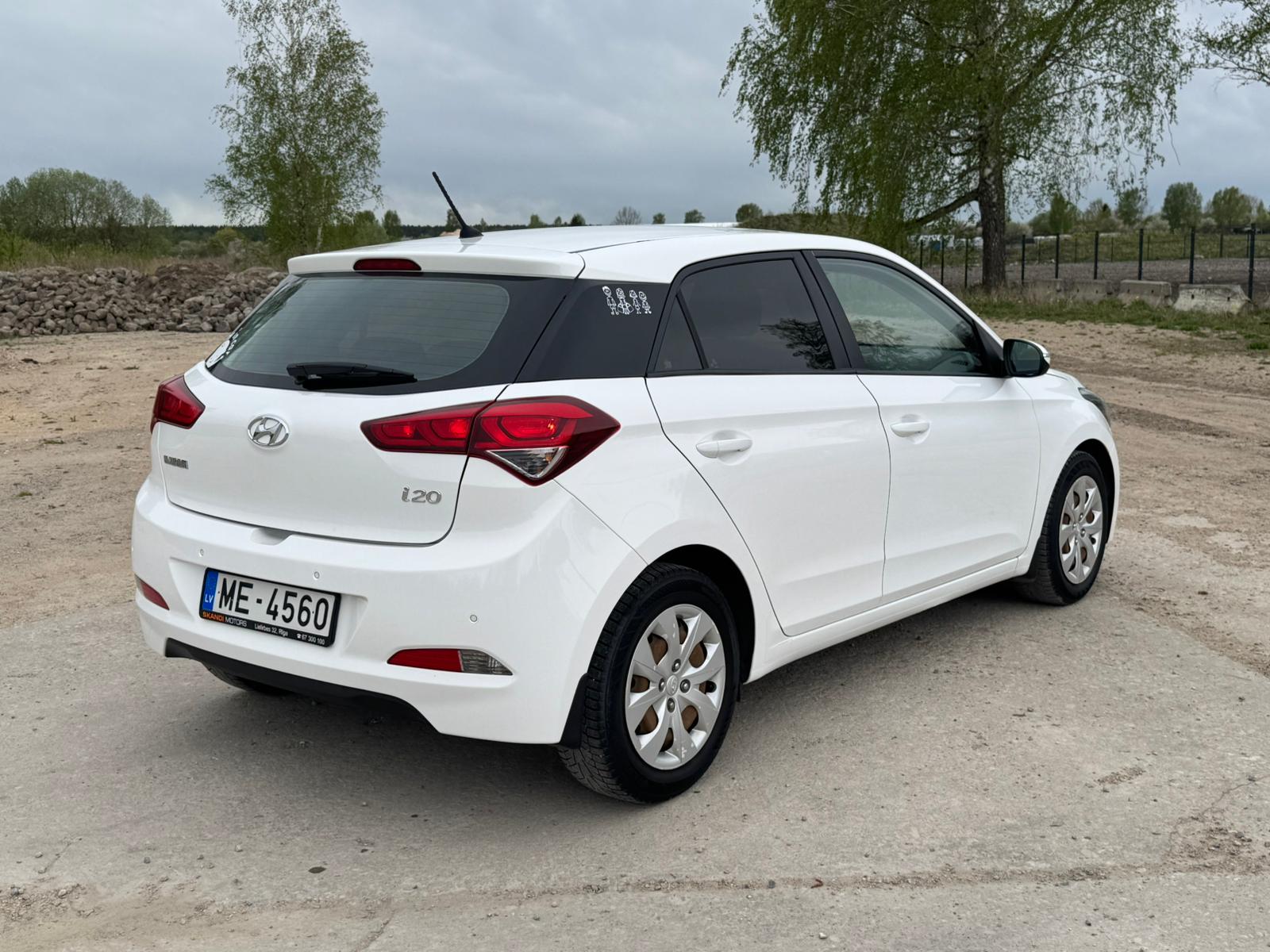 HYUNDAI I20