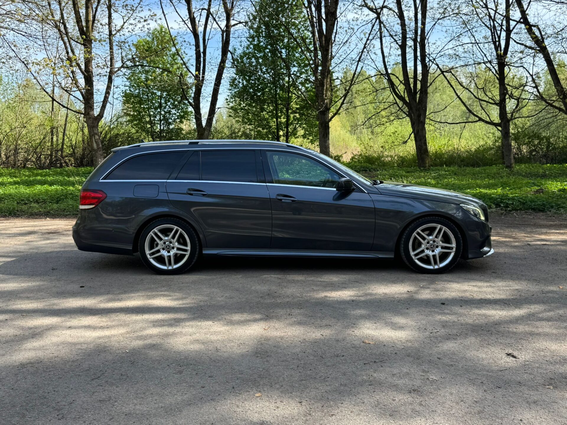 MERCEDES BENZ E300 BLUETEC HYBRID AMG