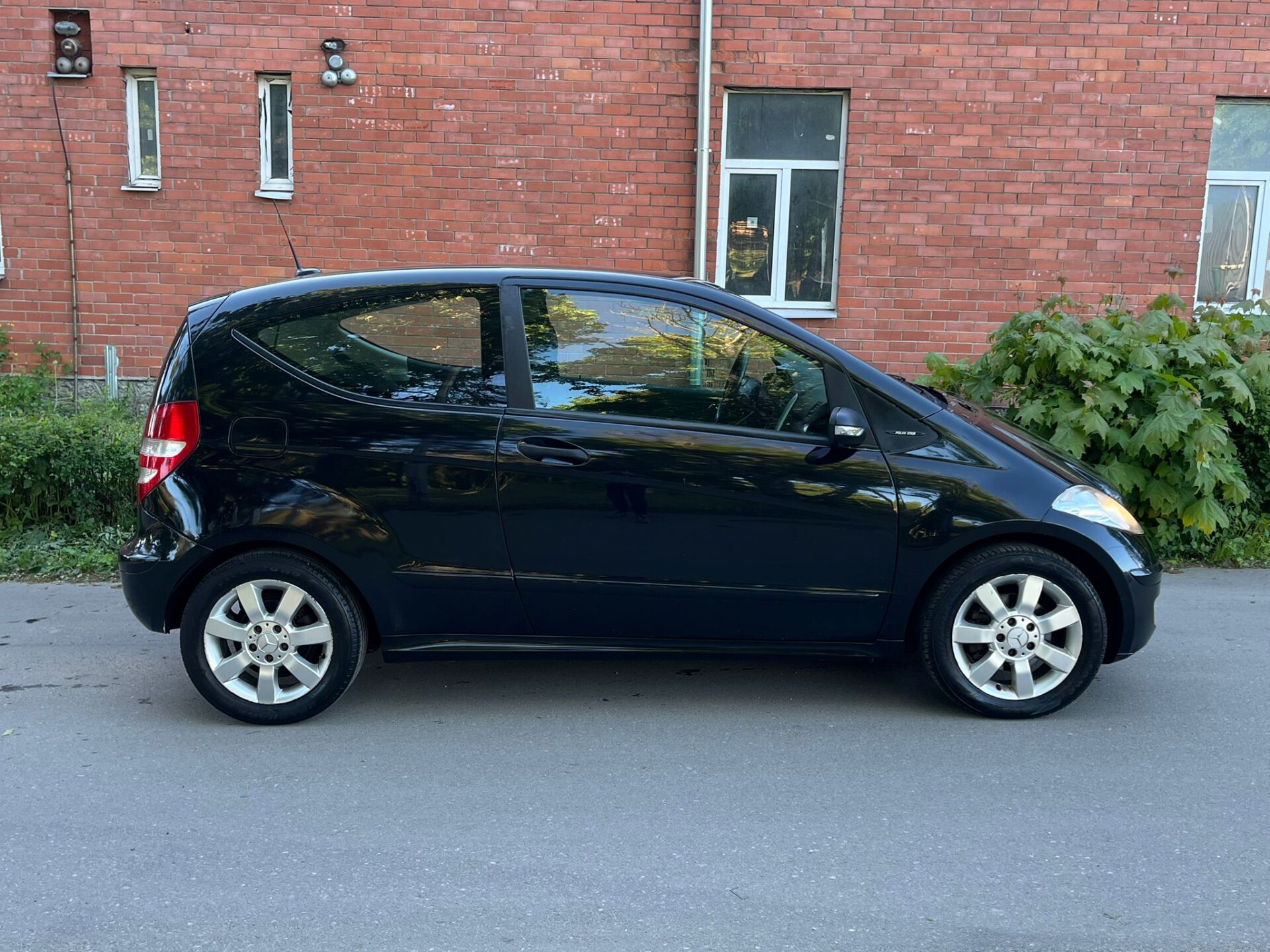 MERCEDES BENZ A180