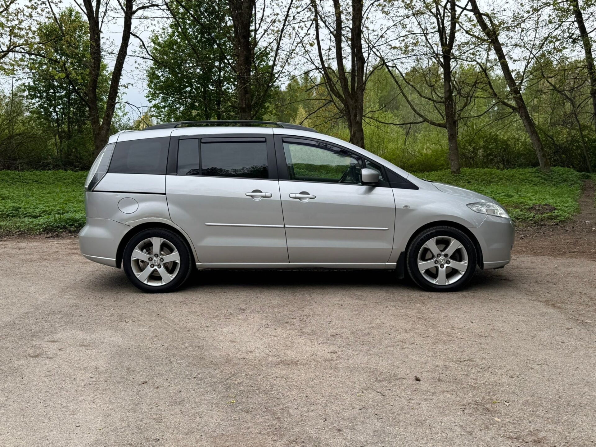 MAZDA 5 7-VIETAS