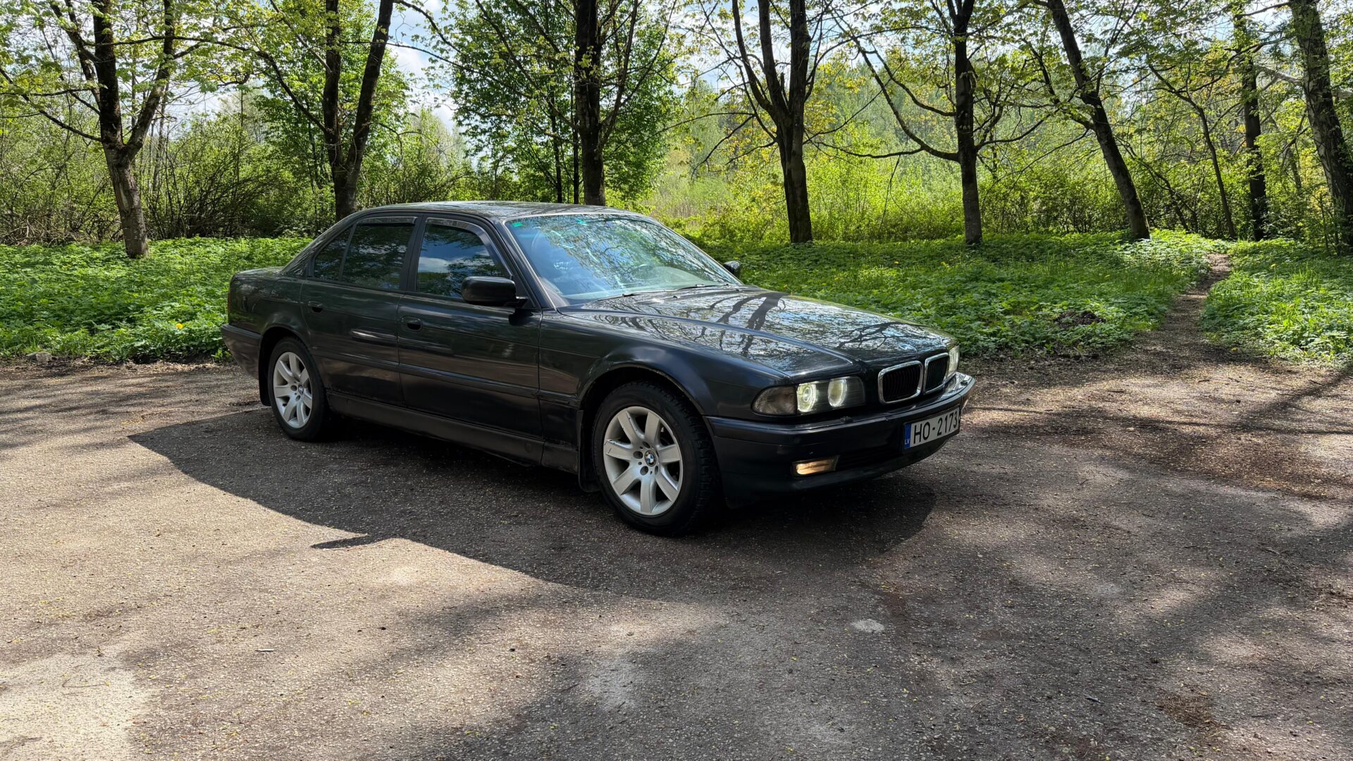 BMW 728