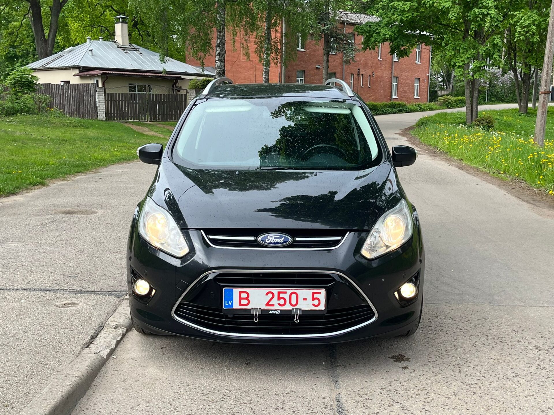 FORD GRAND C-MAX 7-VIETAS