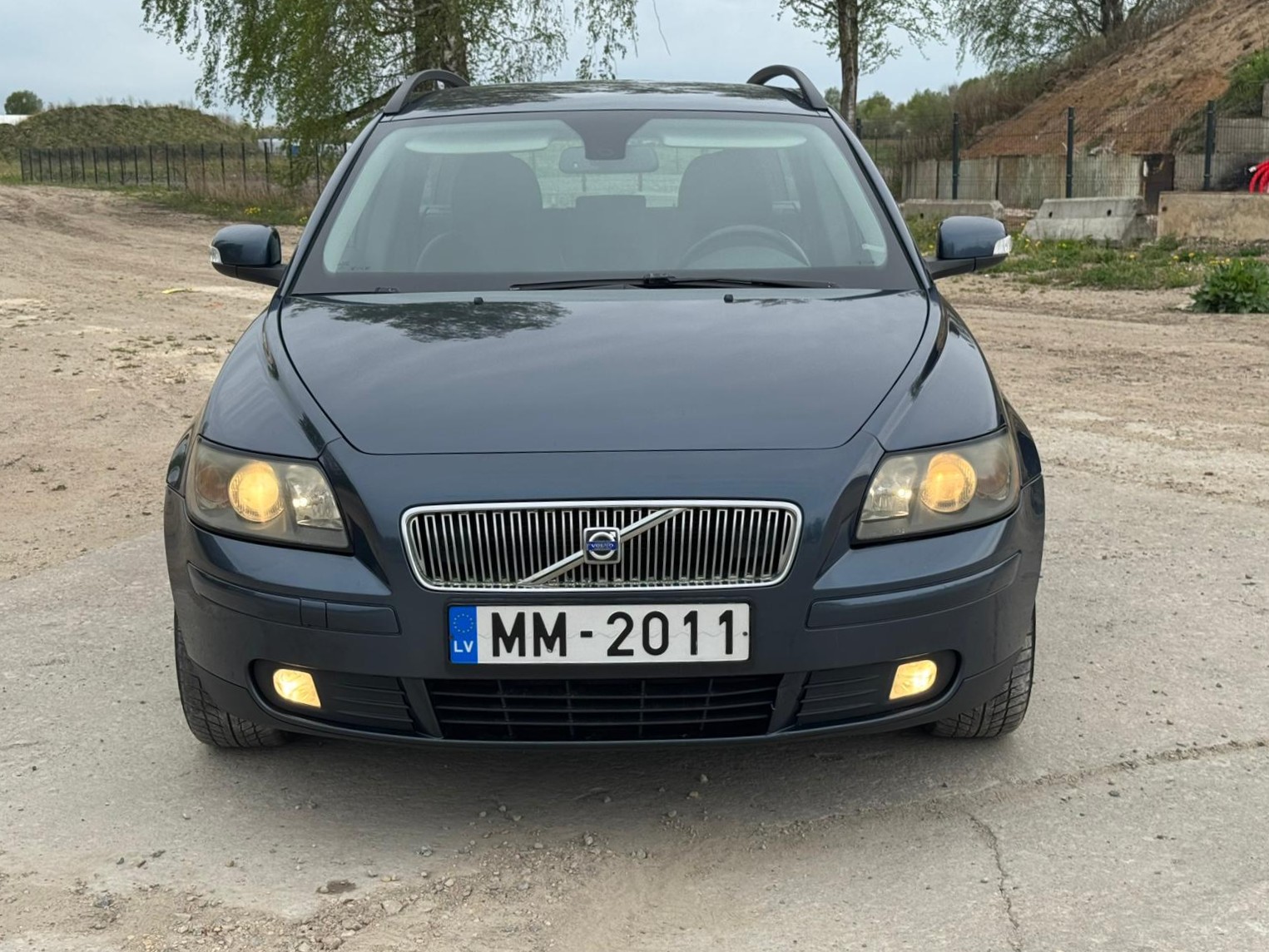 VOLVO V50