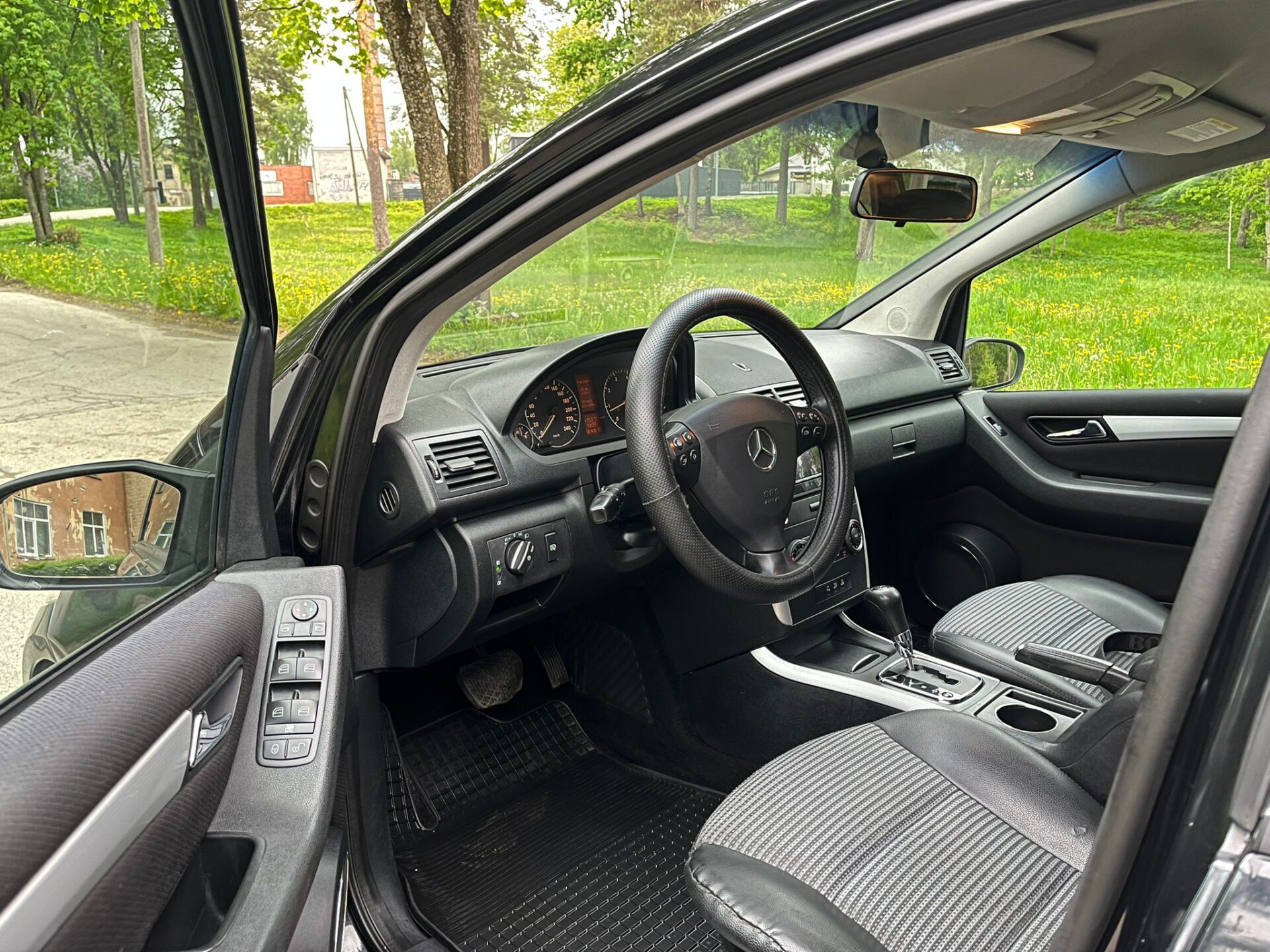MERCEDES BENZ A170 AVANTGARDE