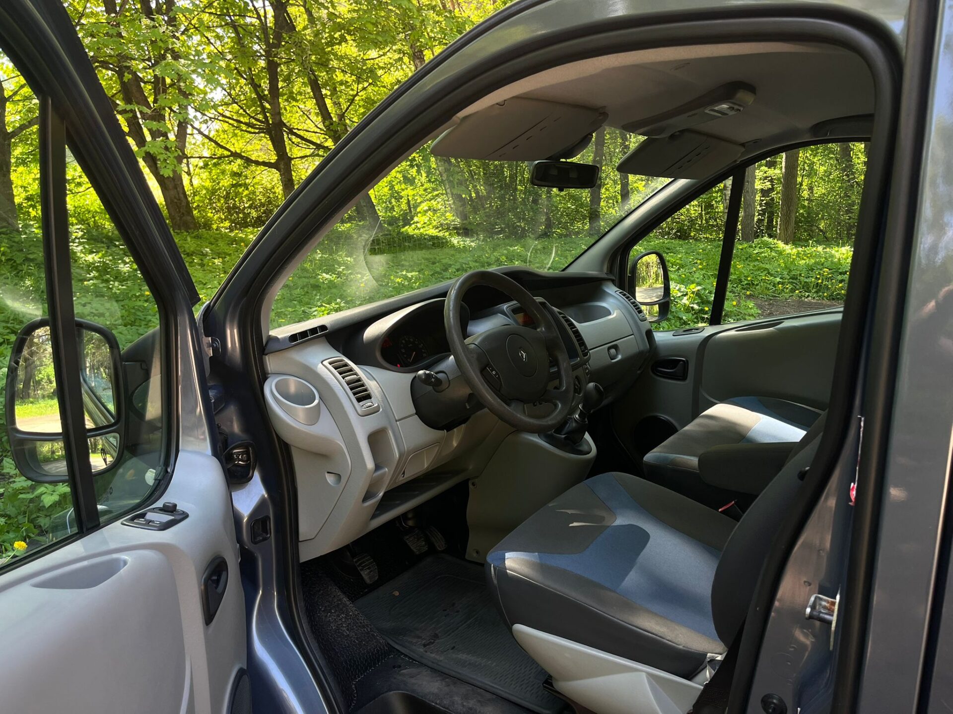 RENAULT TRAFIC KRAVAS BUSS-LATVIJĀ NAV EKSPLUATĒTS