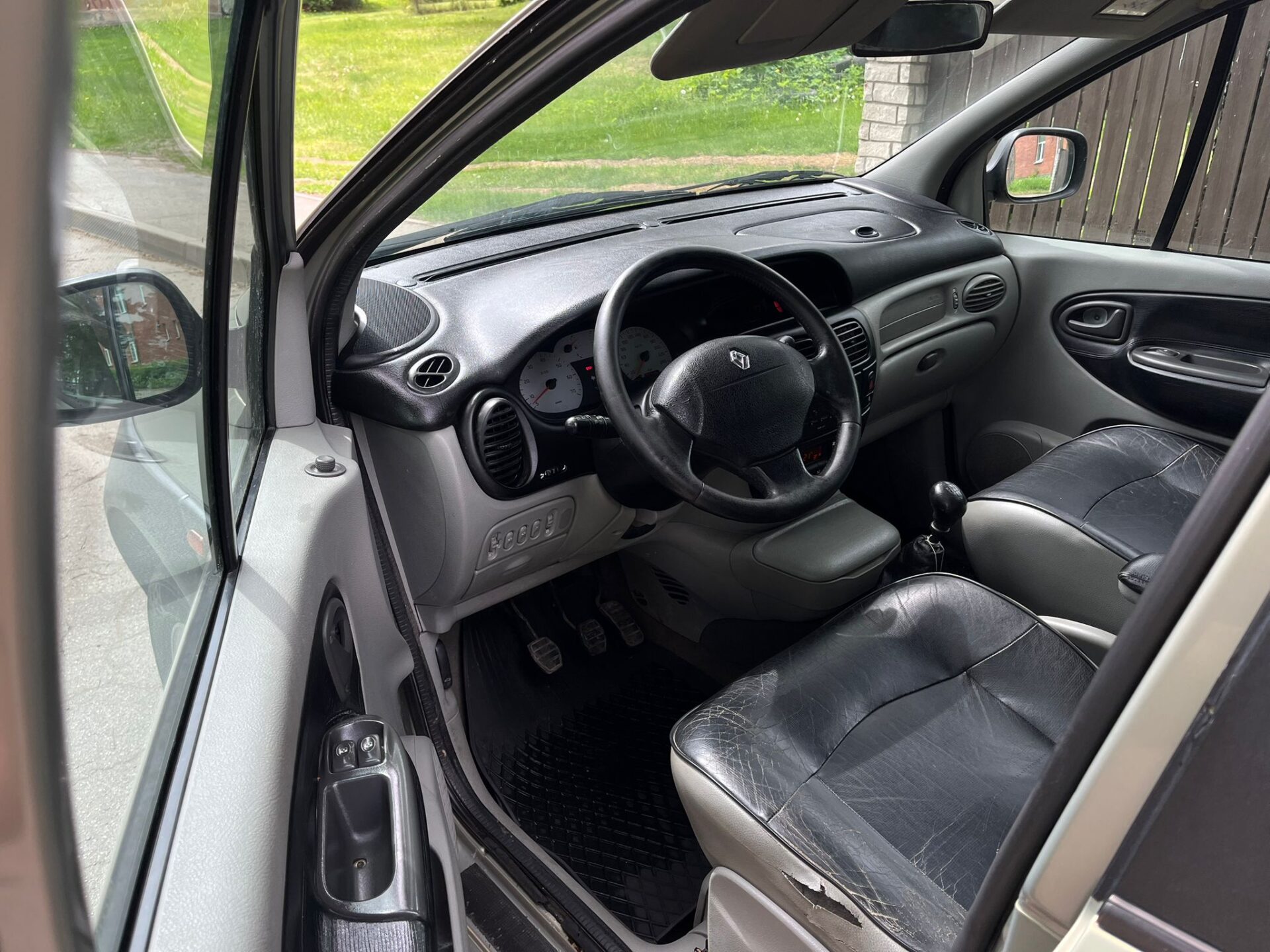RENAULT MEGANE SCENIC