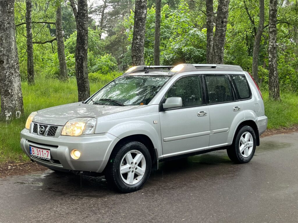 NISSAN X-TRAIL