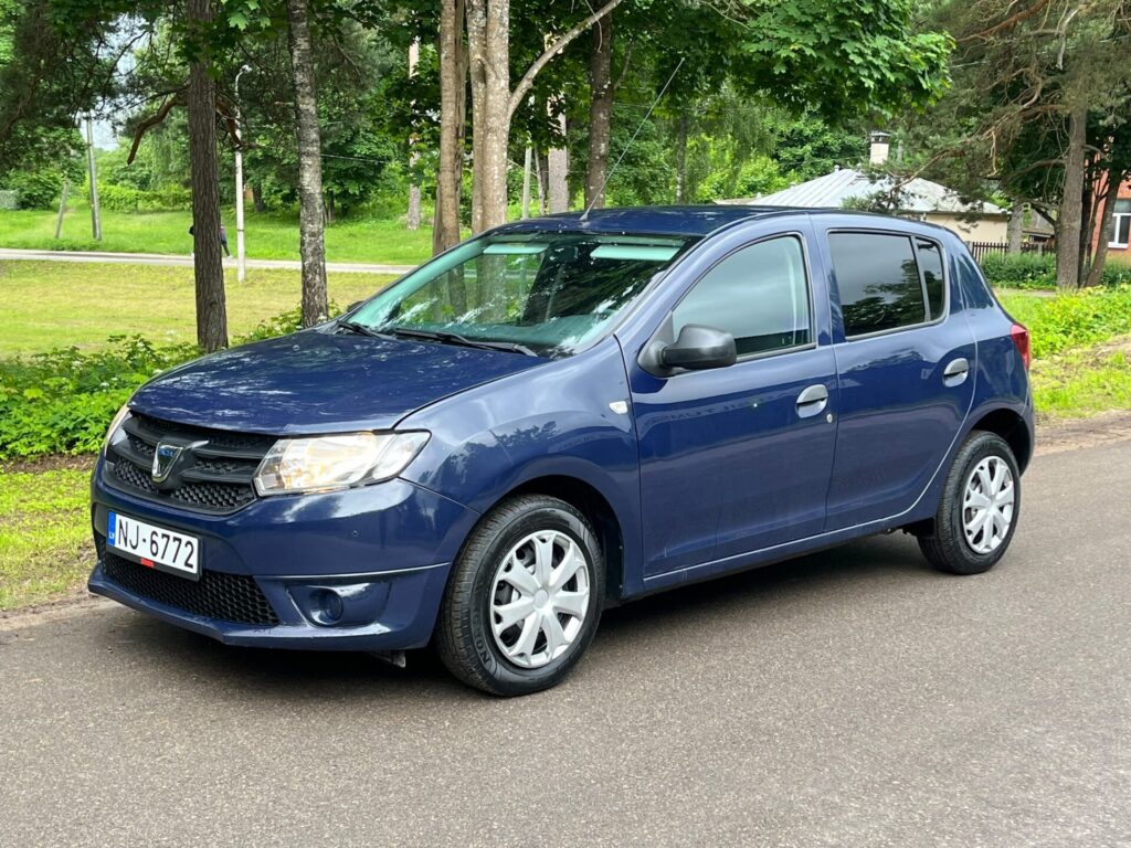 DACIA SANDERO