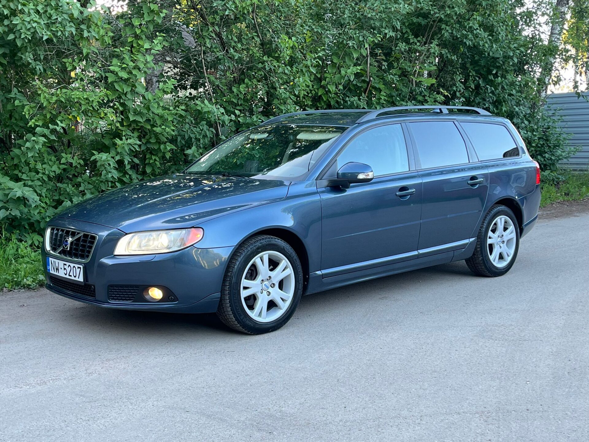 VOLVO V70 SUMMUM
