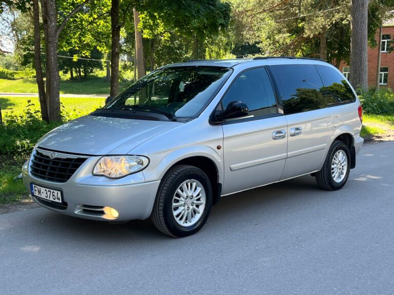 CHRYSLER VOYAGER 7-VIETAS