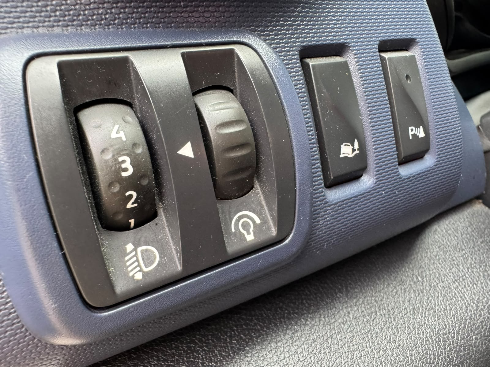 OPEL VIVARO – B