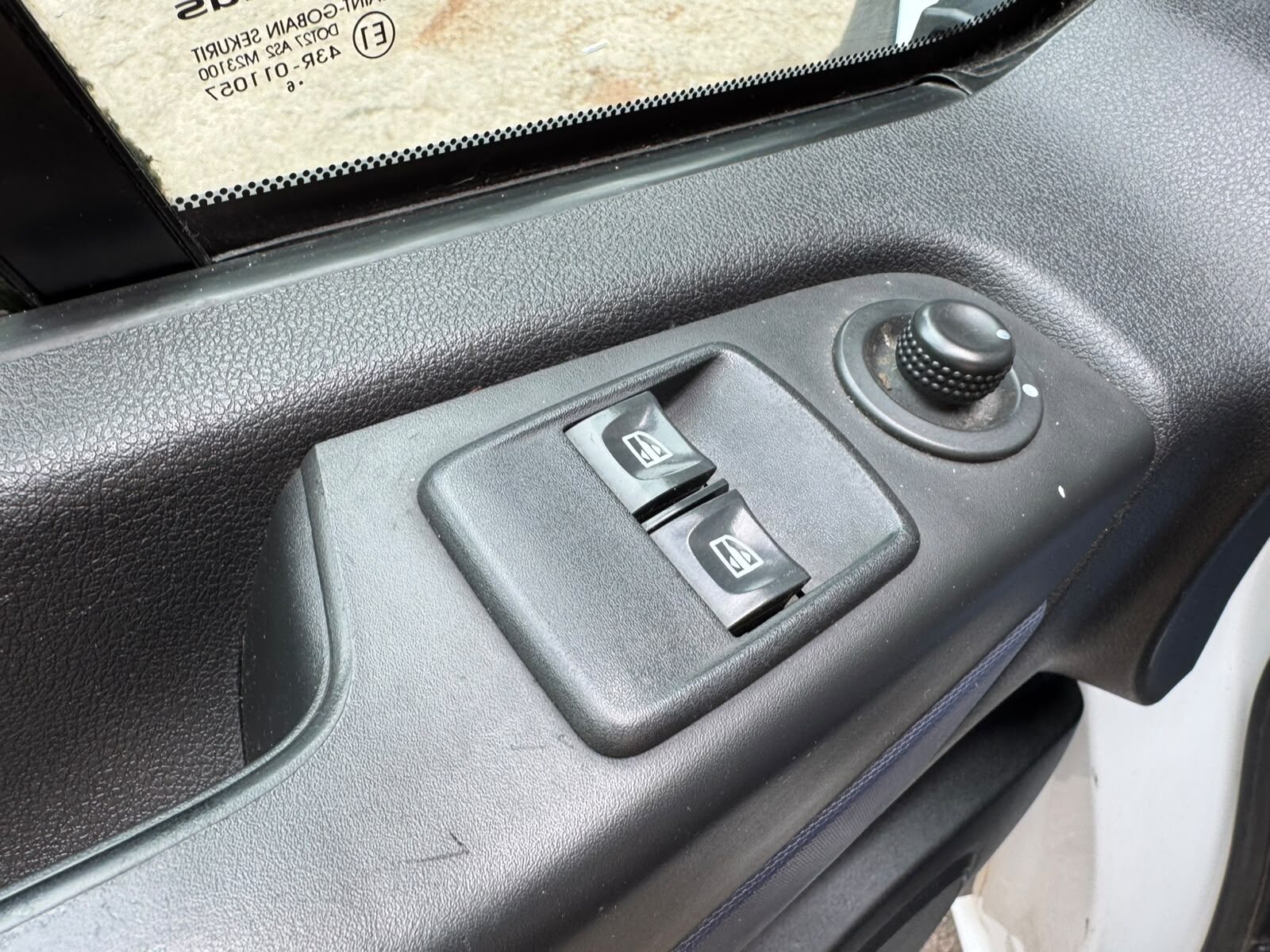 OPEL VIVARO – B
